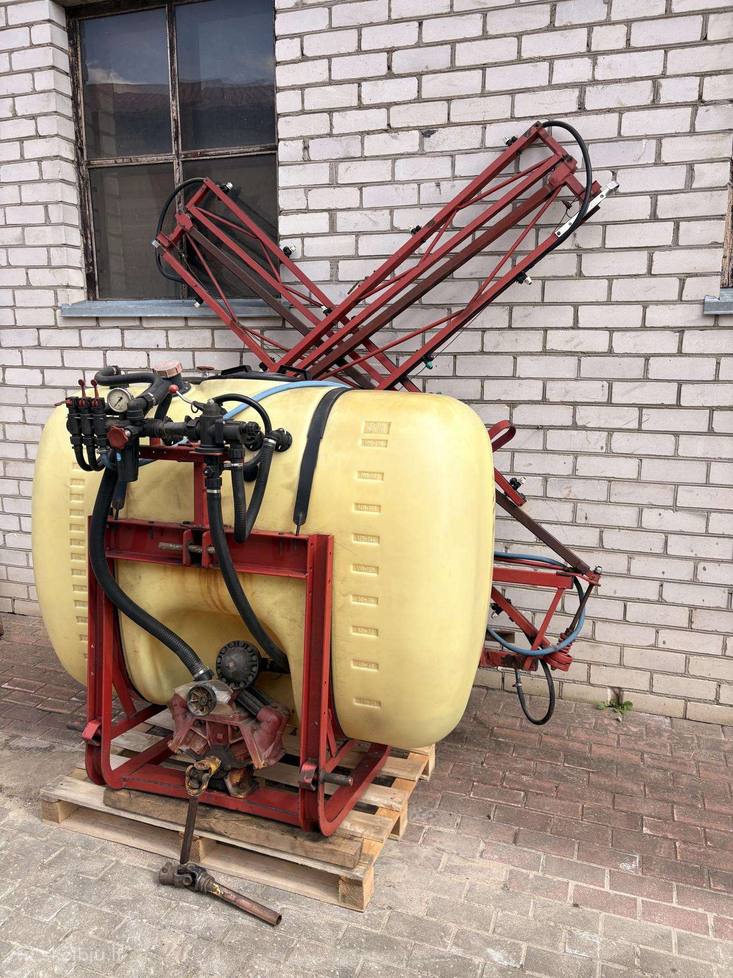 Hardi 12 m