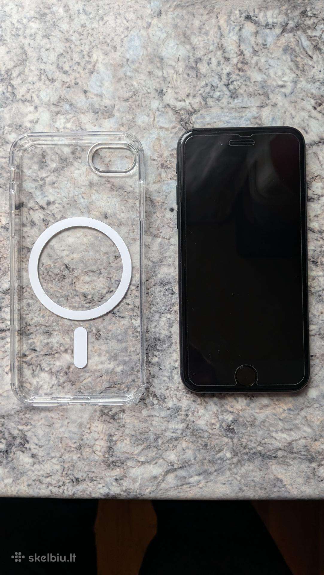 Apple iPhone se 2022, baterija 100%