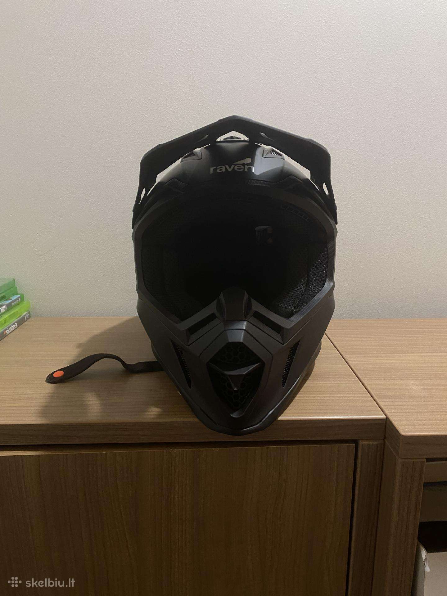 Brandinis visiškai naujas fullface šalmas