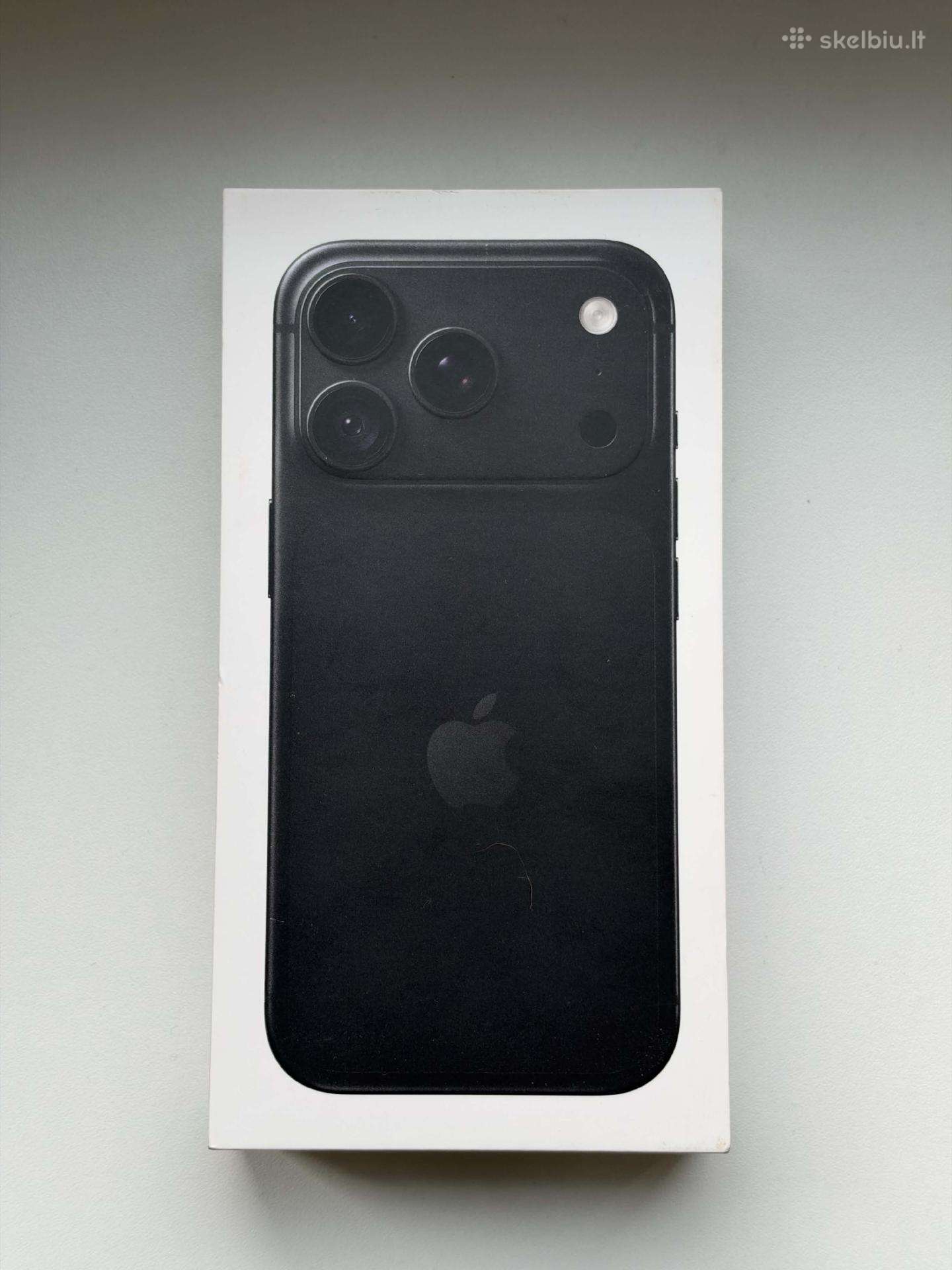 iPhone 18 pro 256 black