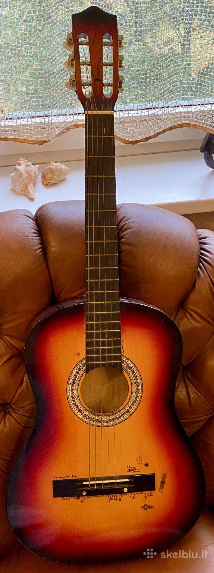 Akustinė gitara
