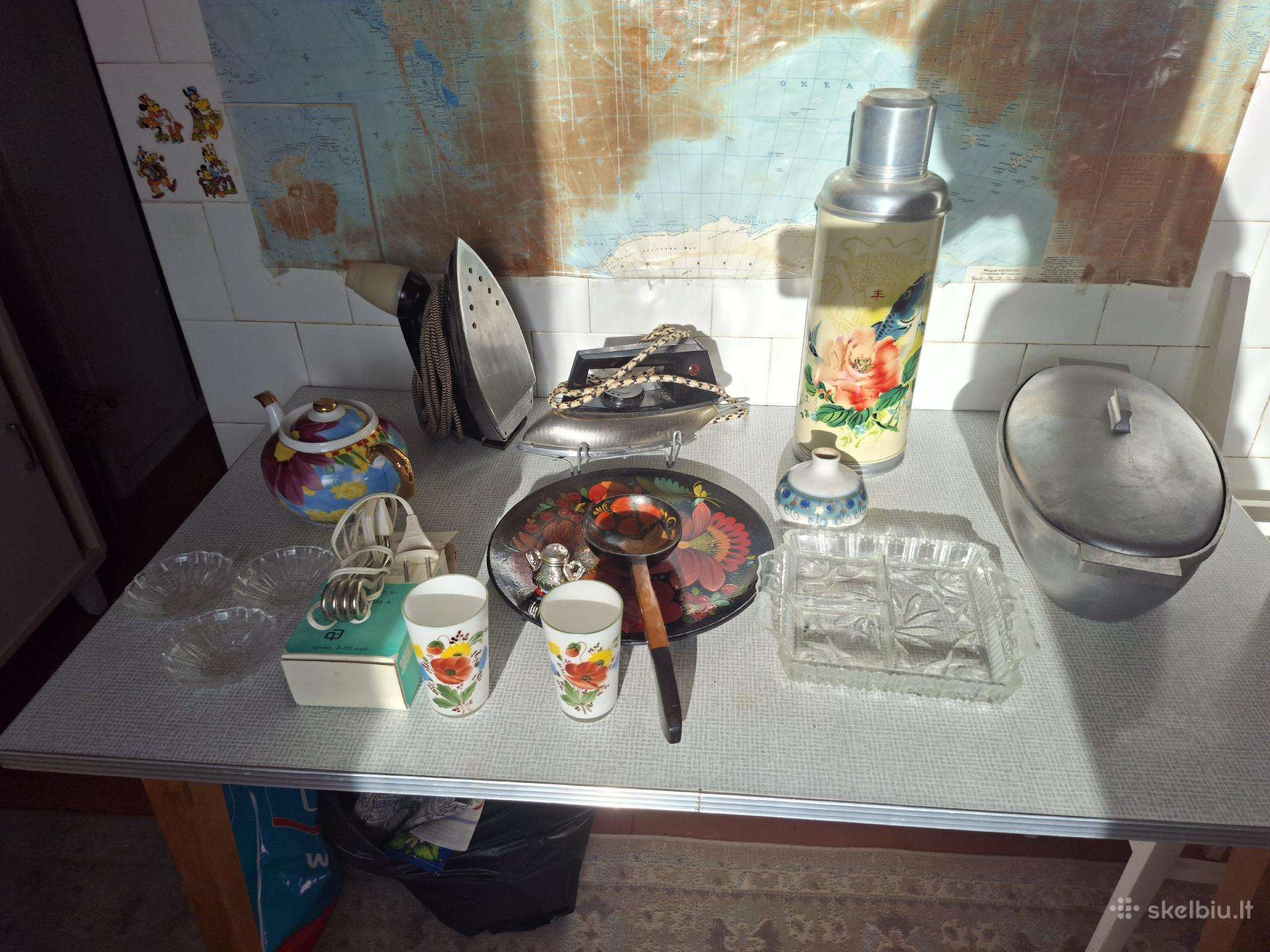 Įvairūs senų laikų daiktai
