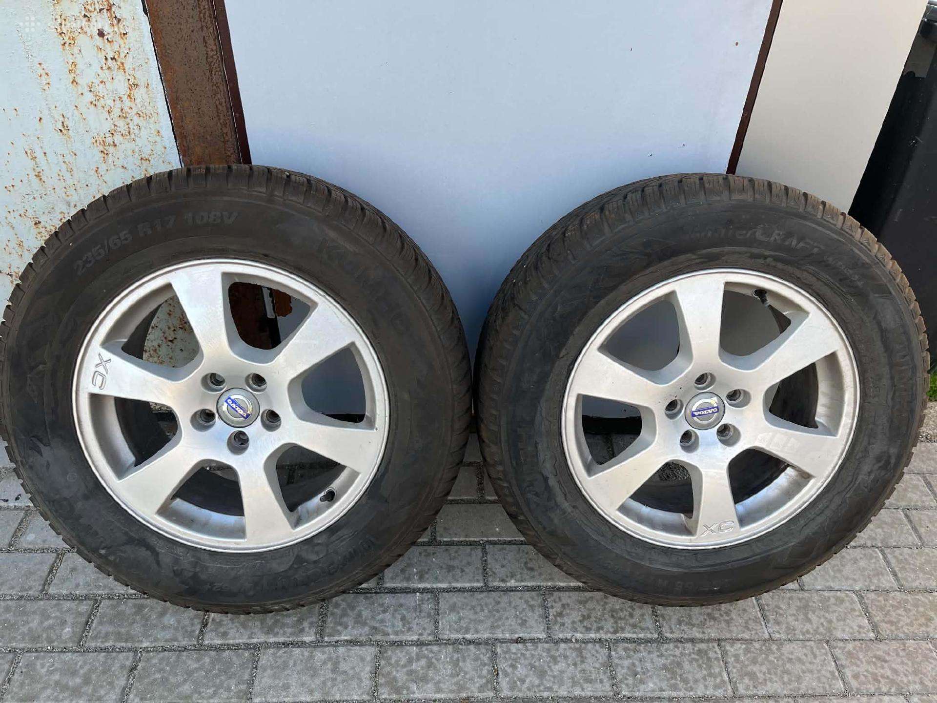 Volvo XC60 R17 ratlankiai su žieminėmis padangomis