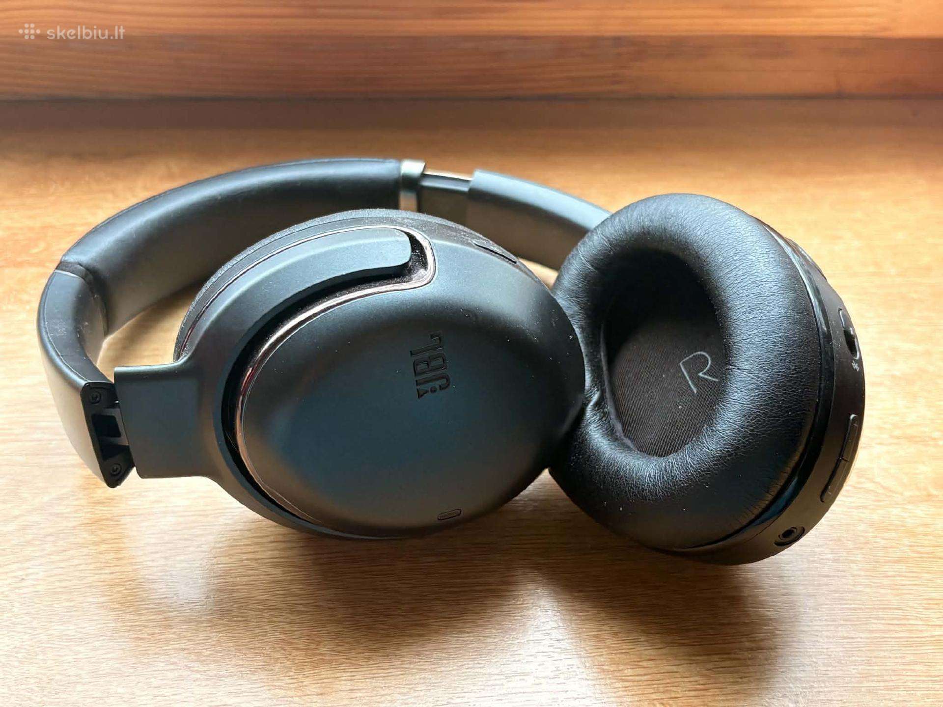 Parduodu naudotas Jbl Tour One M2ausines.