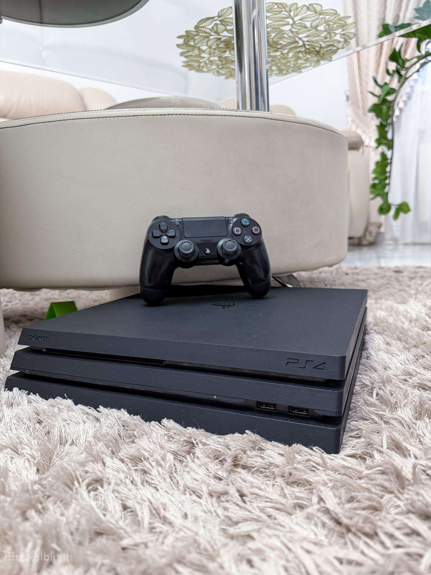 Playstation 4 Pro + Dovana!