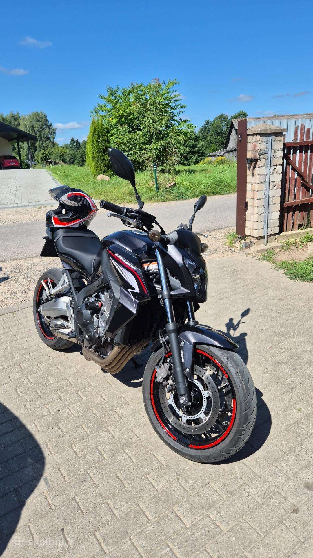 Honda cb650f A2 pilni kw