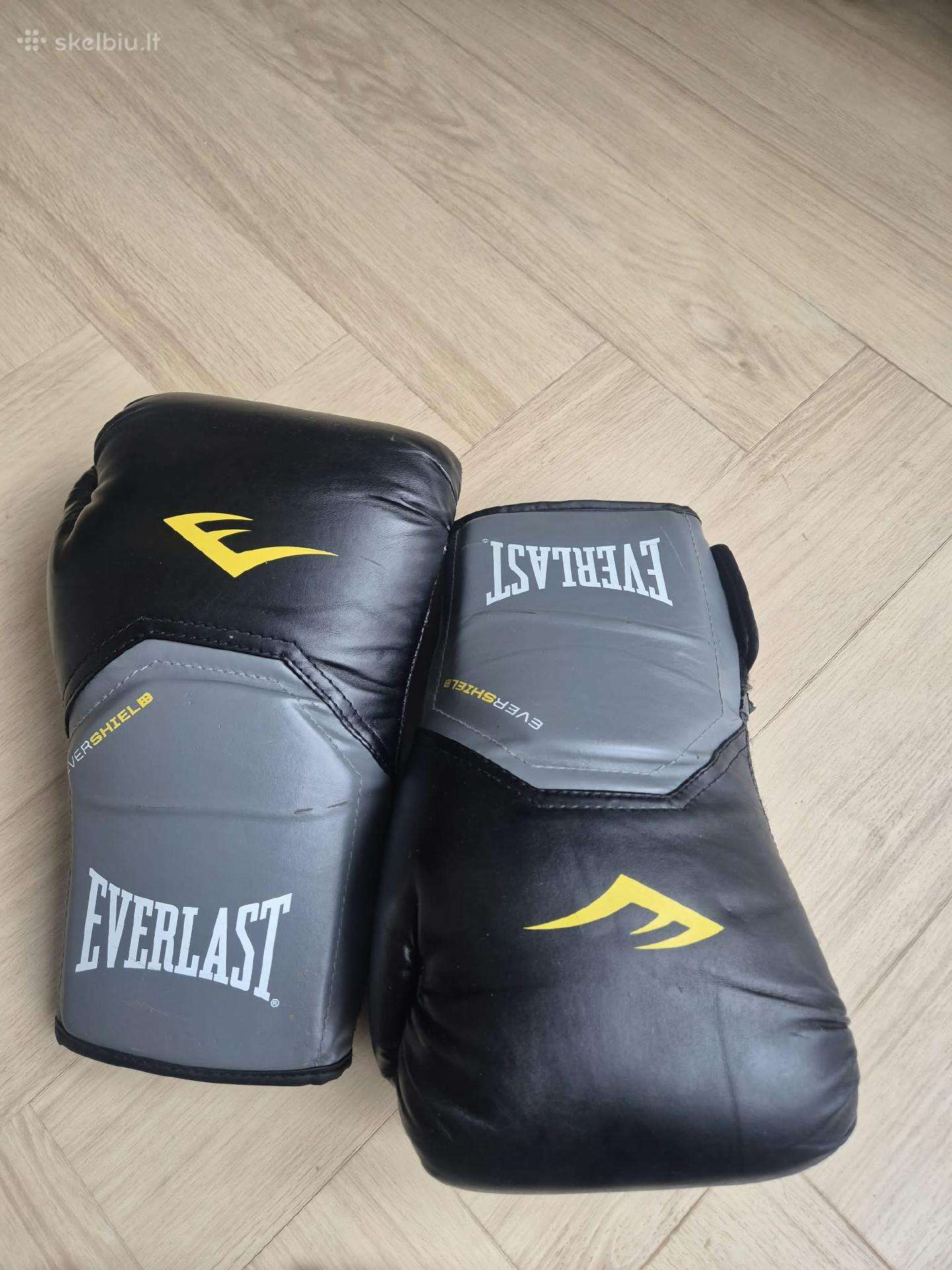 Parduodamos „everlast“ bokso pirštinės