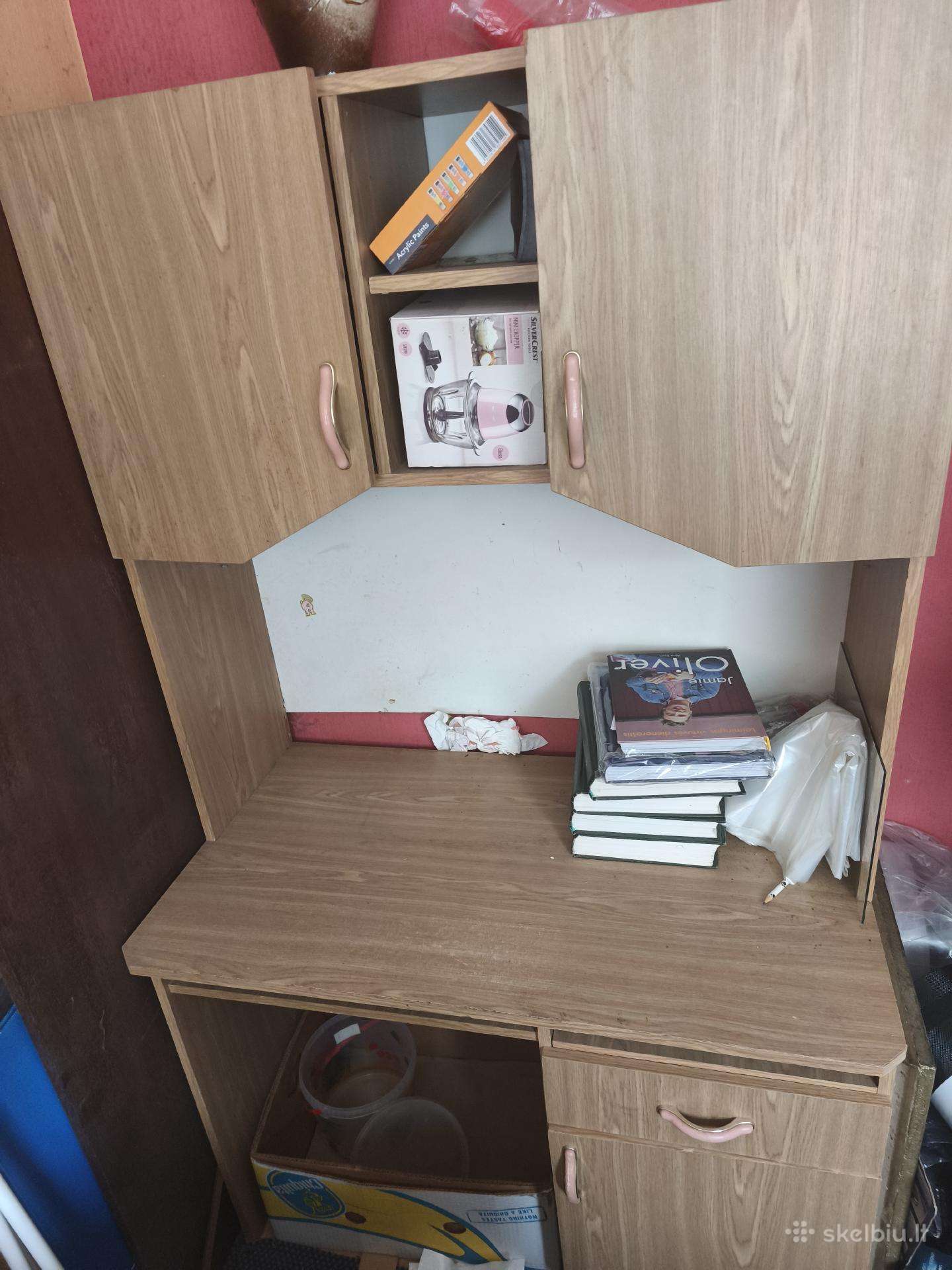 Dovanoju rašoma stalą