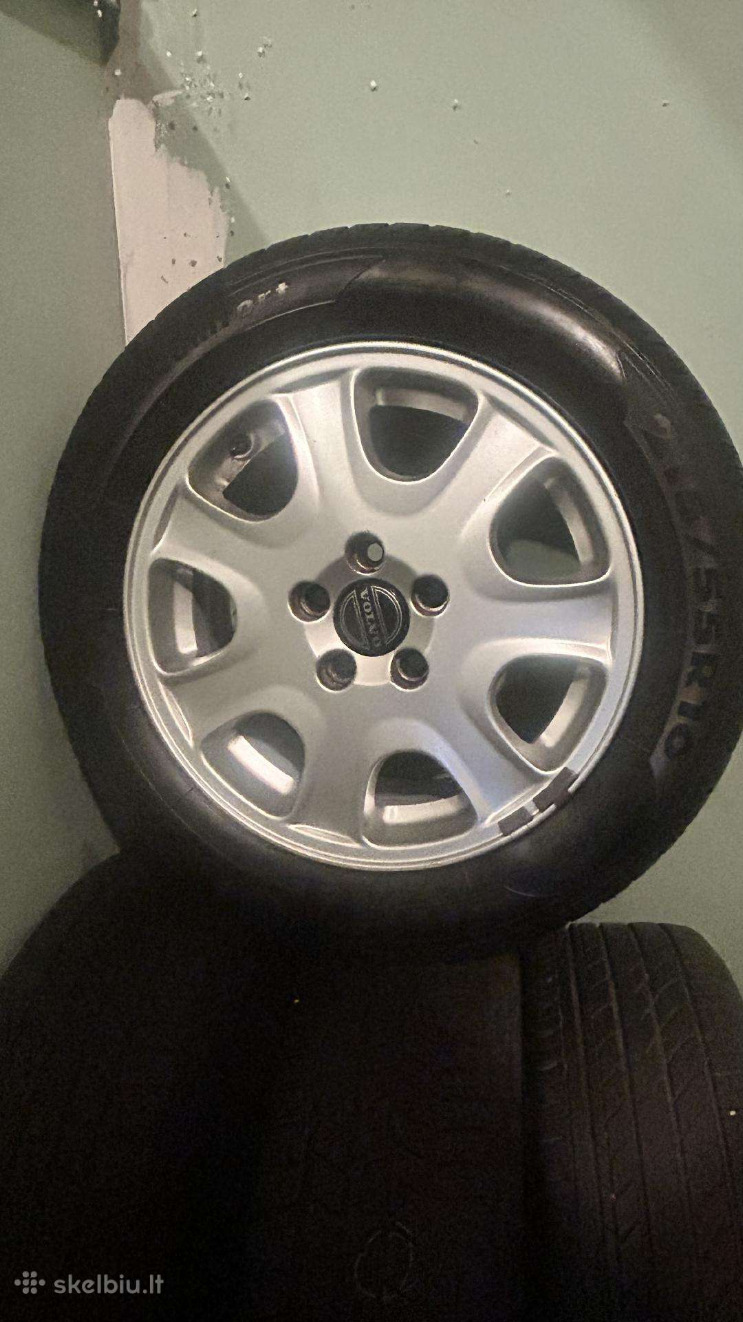 Originalūs Volvo Ratlankiai r15