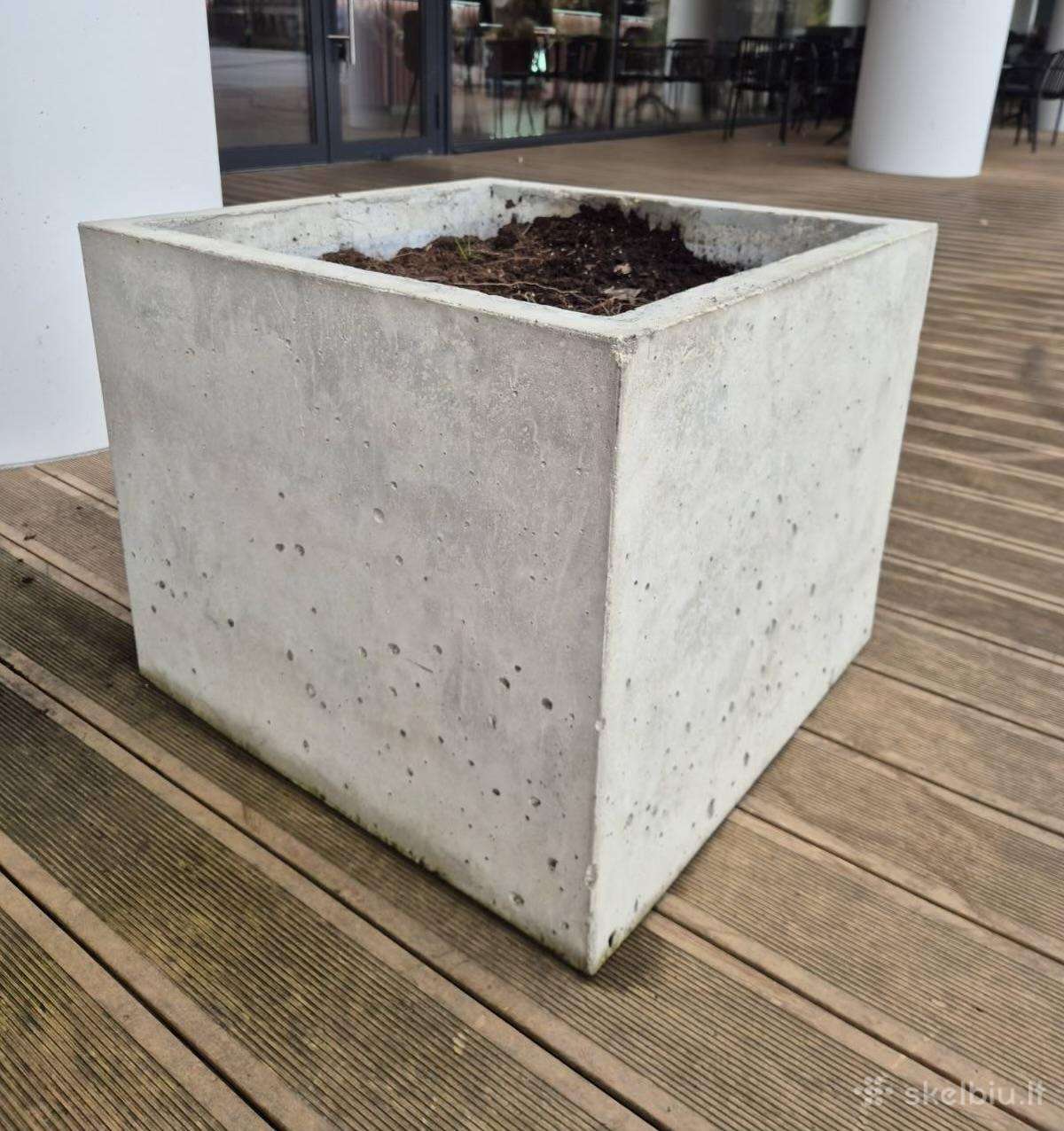 Betoniniai vazonai 3vnt.