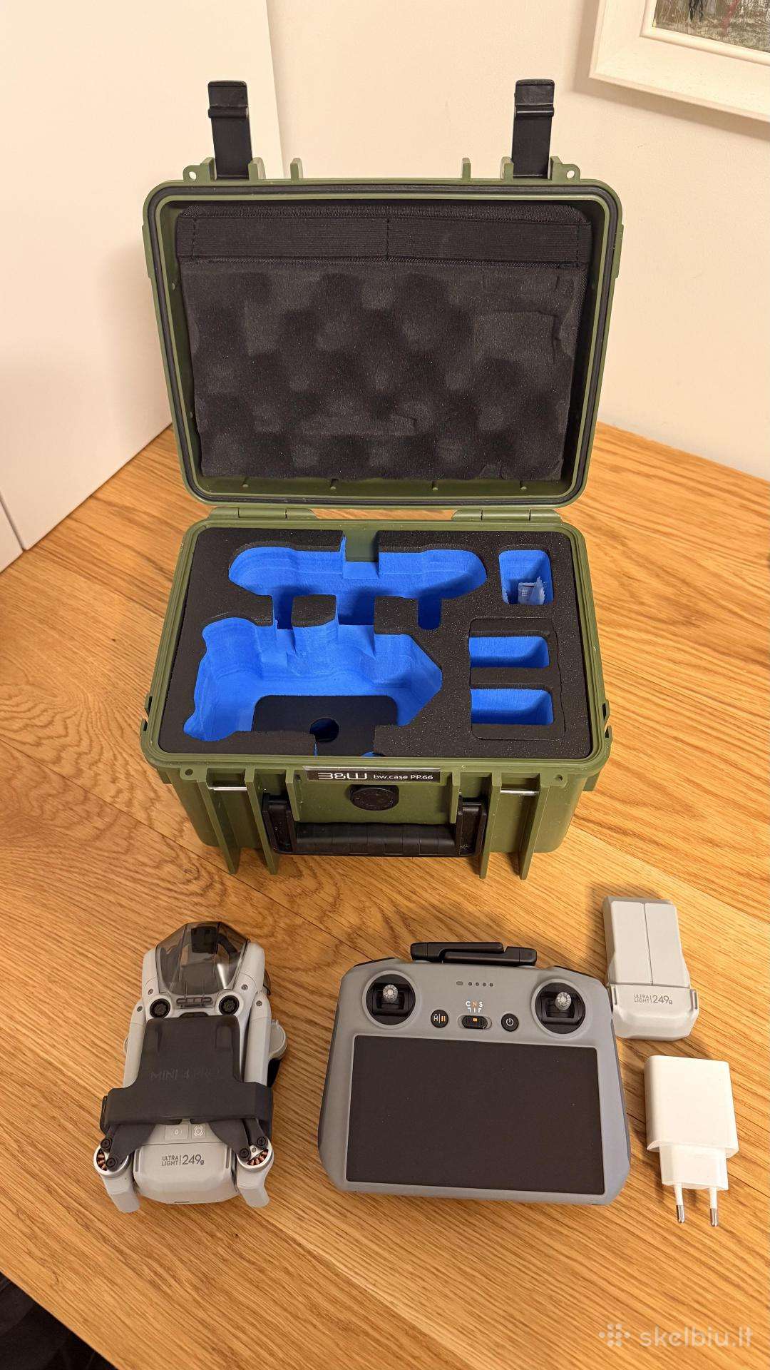 Dji Mini 4 Pro su RC 2 pultu ir priedais