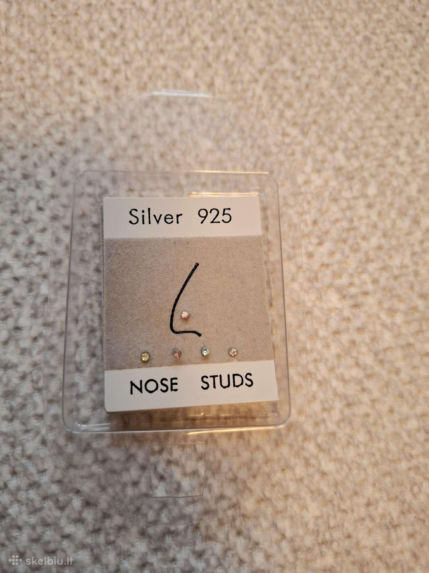 Sidabriniai nosies auskarai