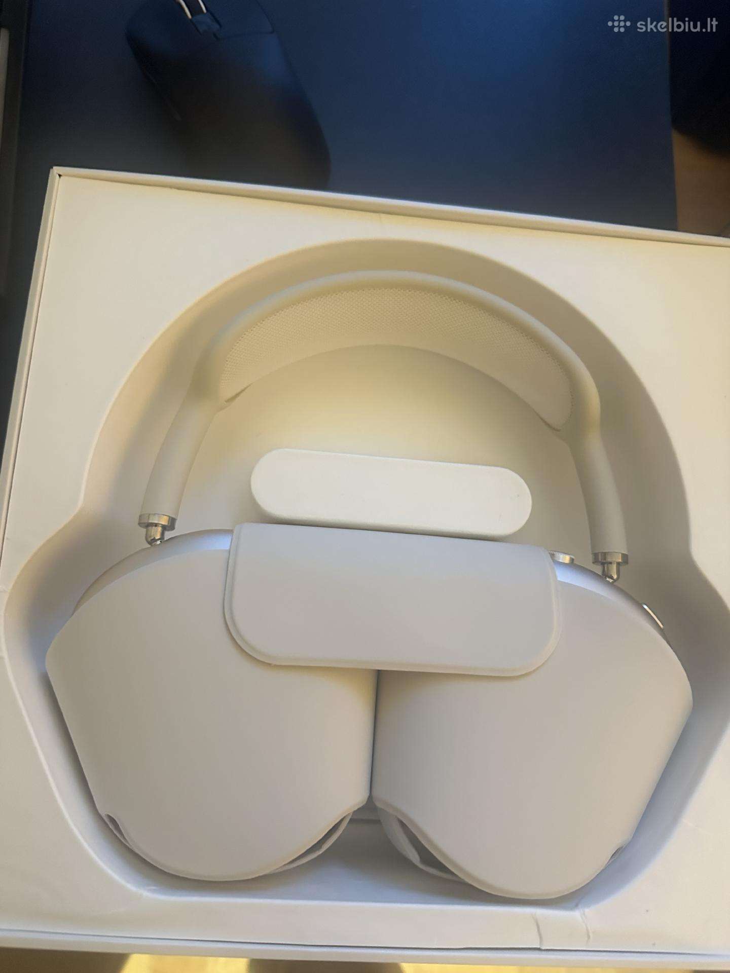 Airpods max