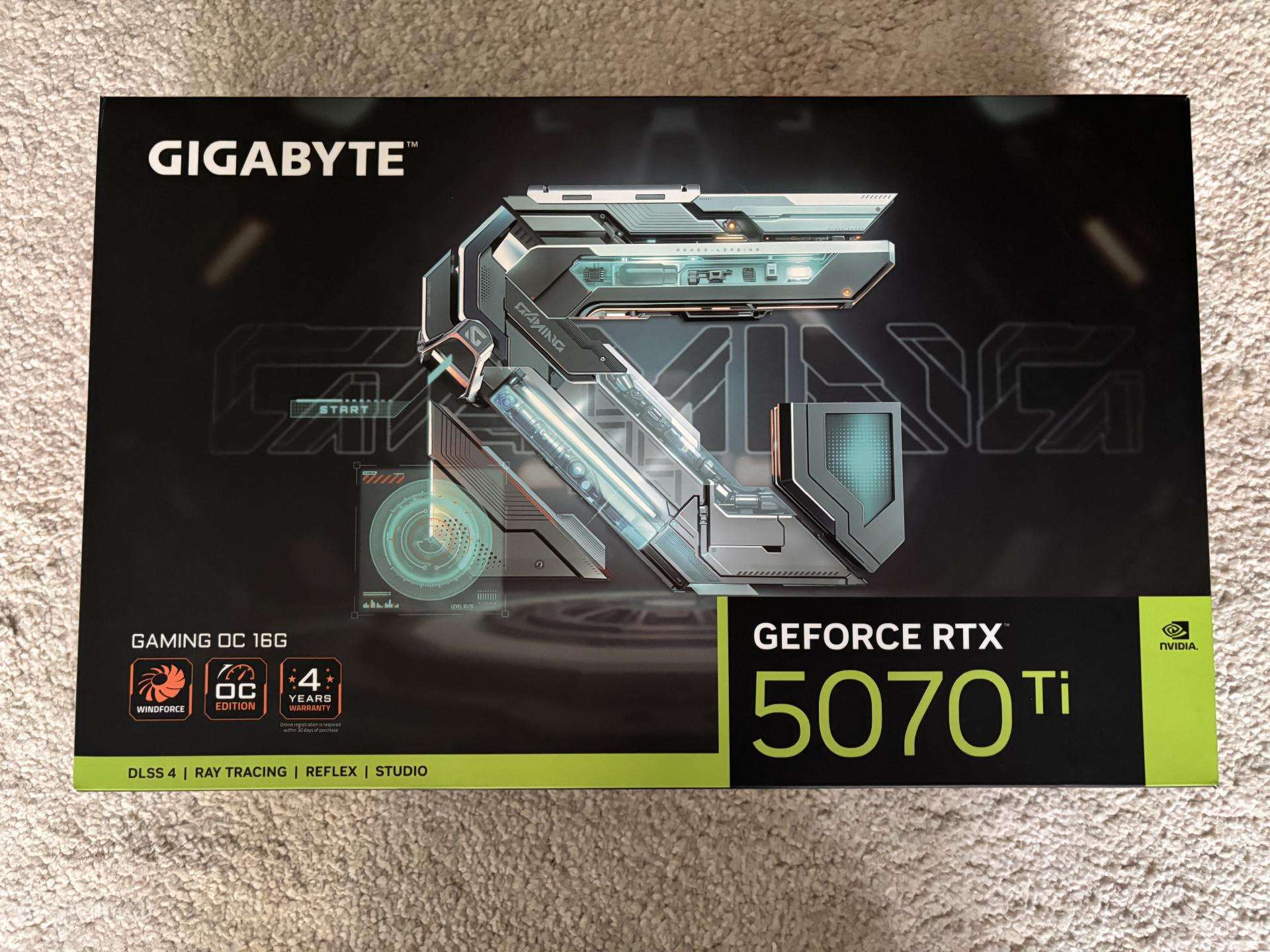 Beveik nauja vaizdo plokštė rtx 5070 ti