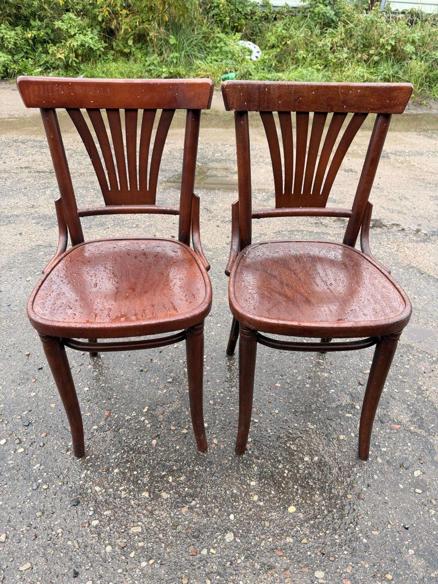 Medinės vintage kėdės