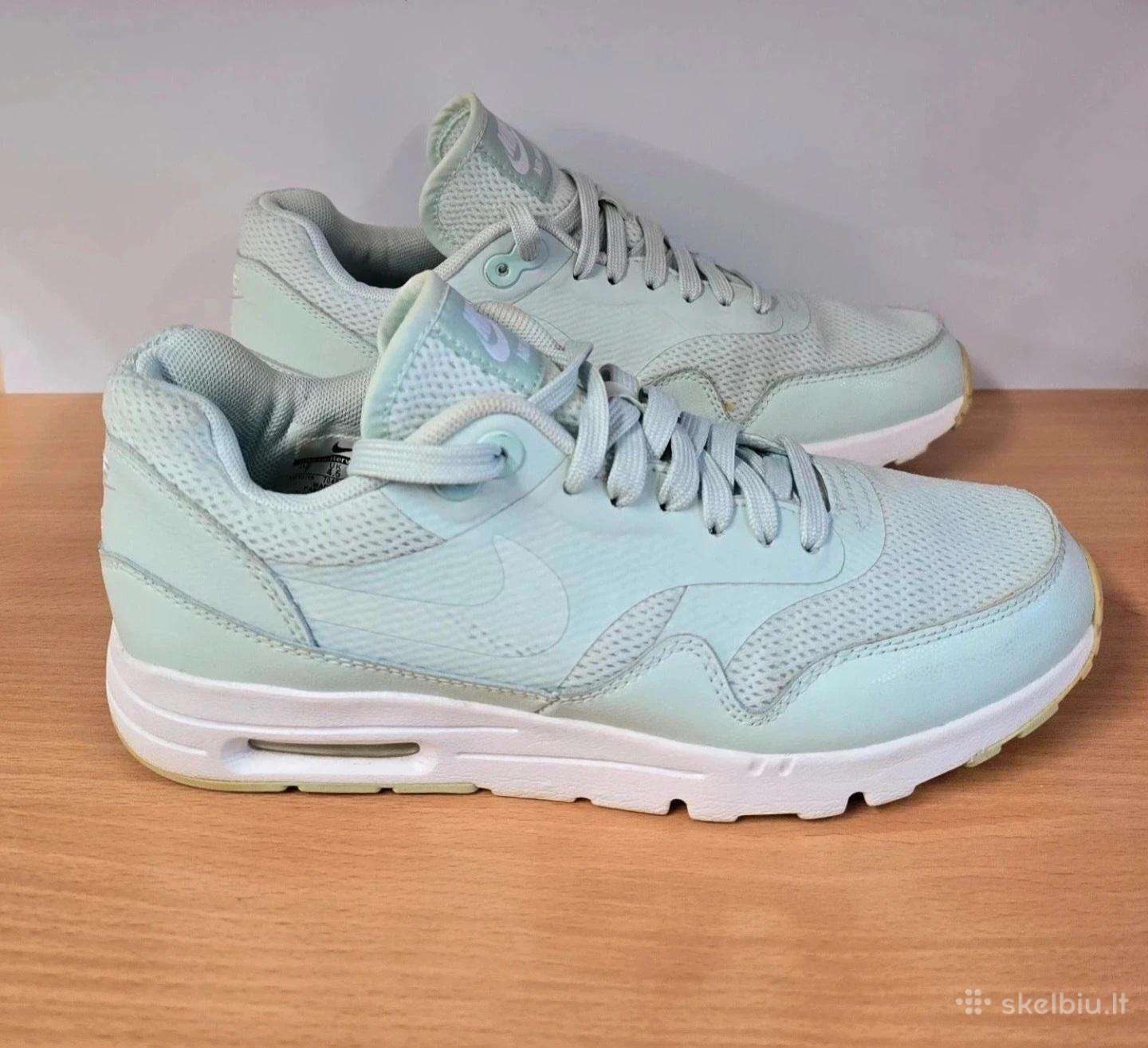 Nike moteriški kedai