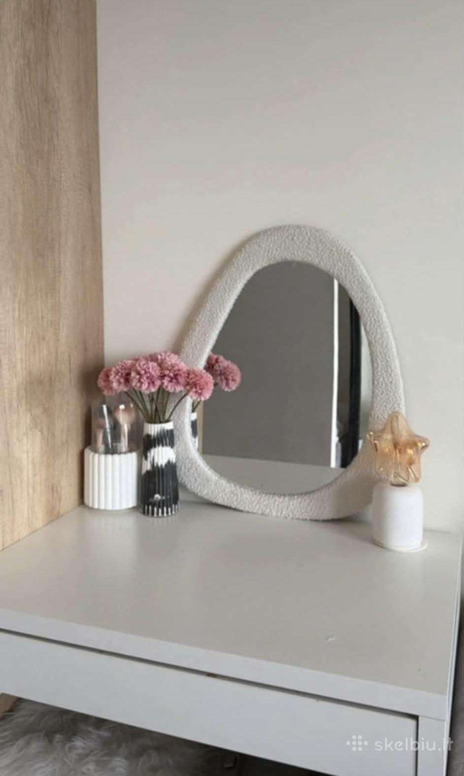 Kosmetinis staliukas