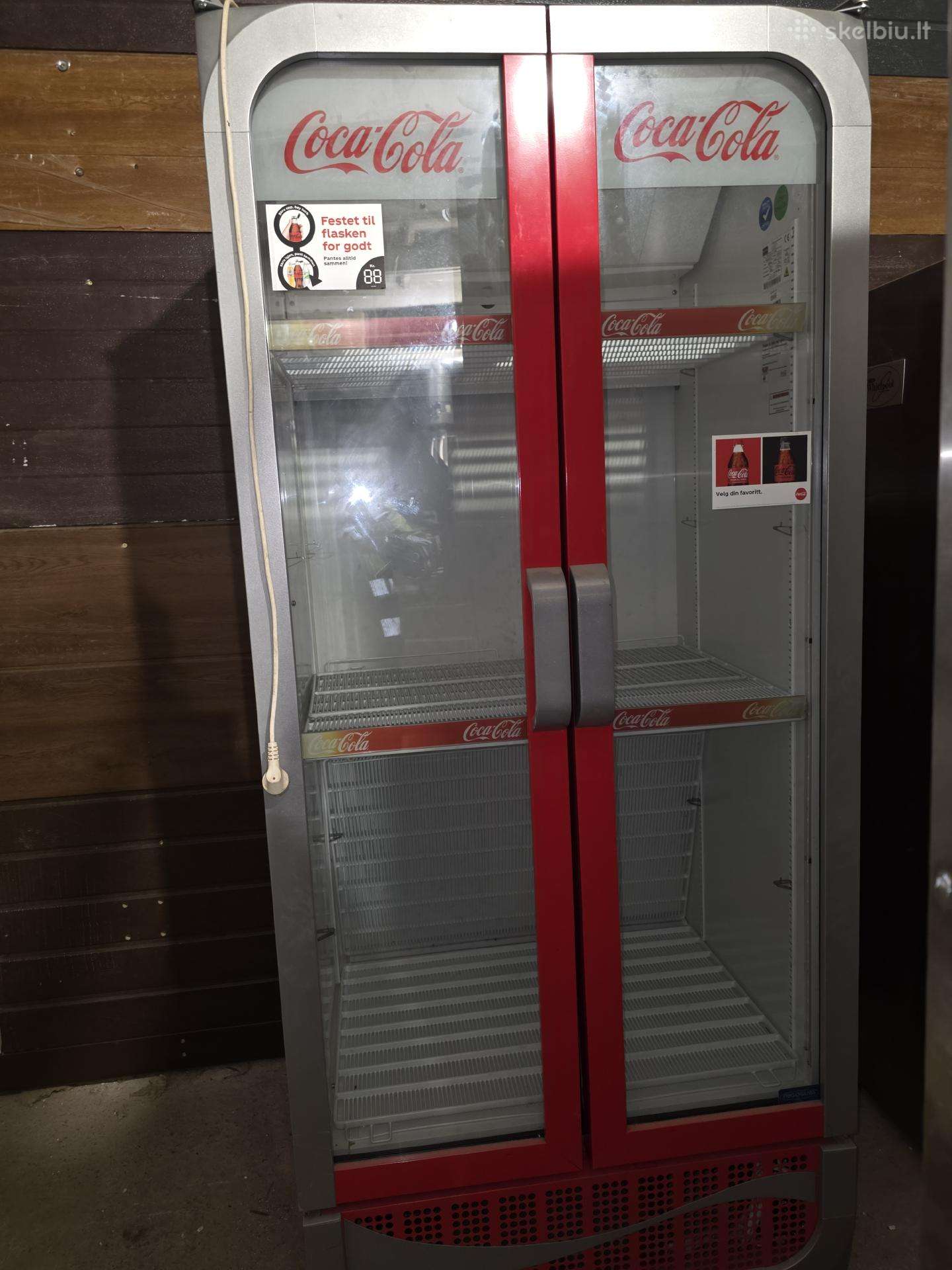 Coca cola šaldituvas vitrina