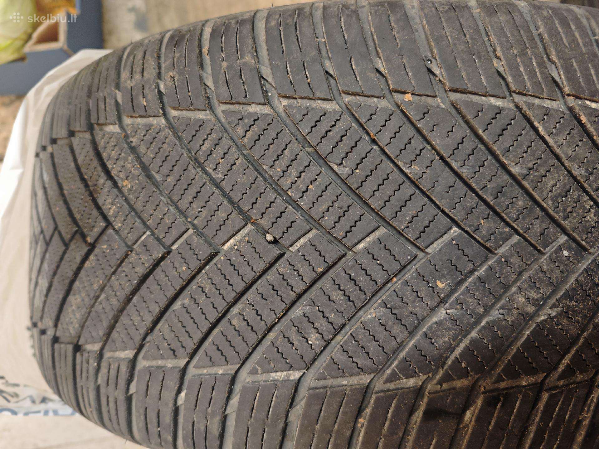 Padangos 245 40 R19 demisezoninės 2 vnt. 60€