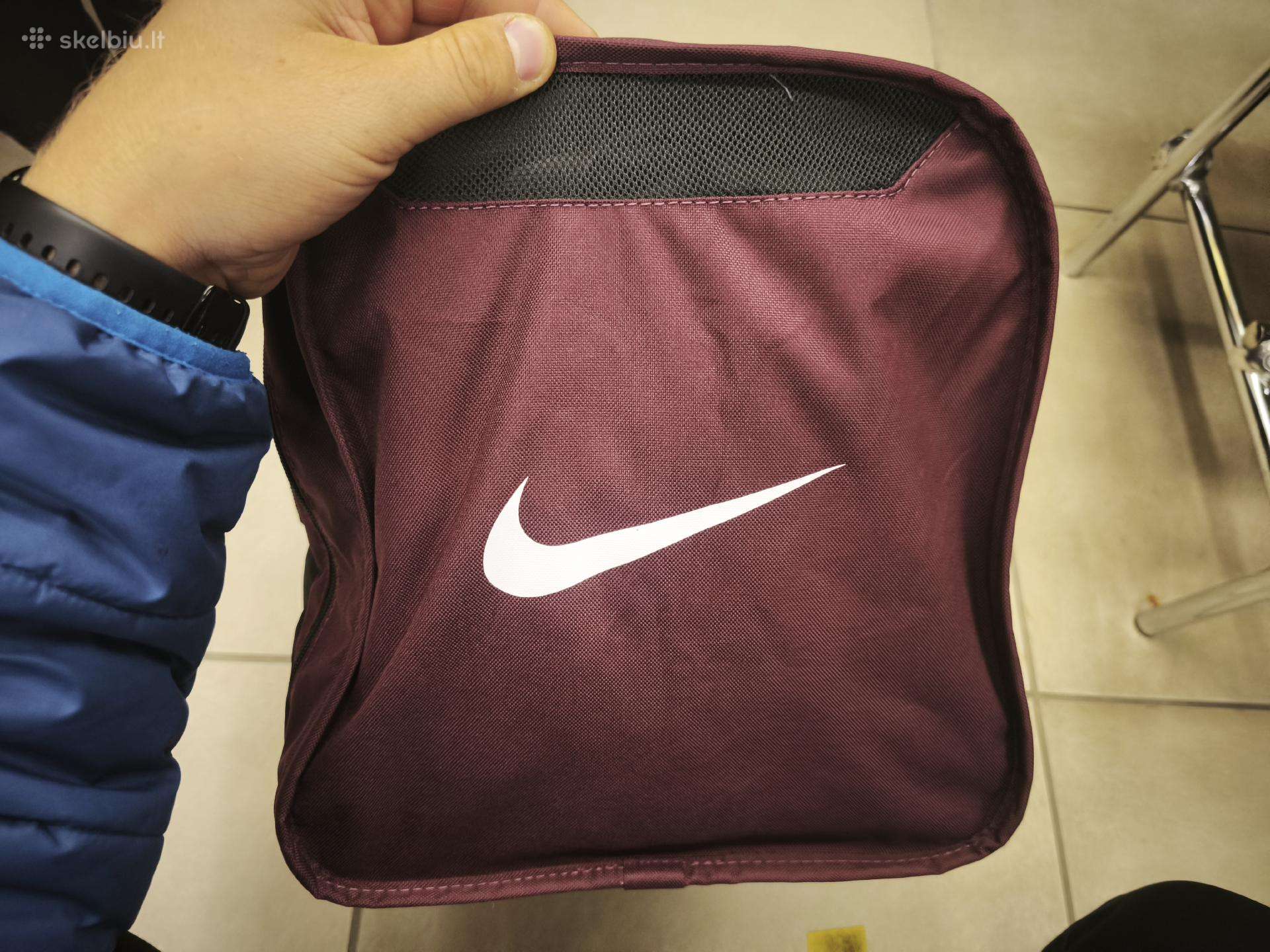 Nike didelė kelioninė ar sporto kuprine
