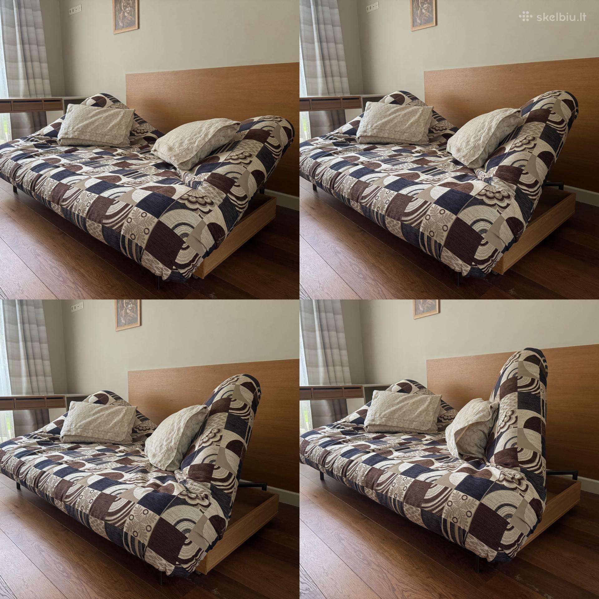Parduodama sofa transformeris su pagalvėmis.