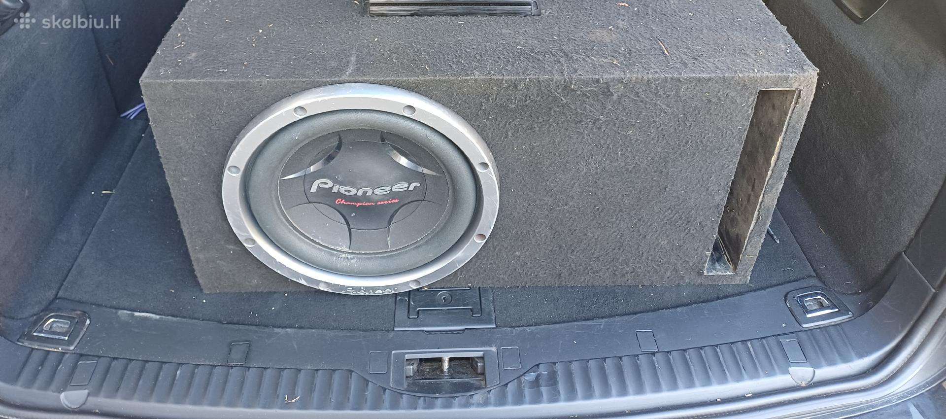 Pioneer subas su kenwood stiprintuvu