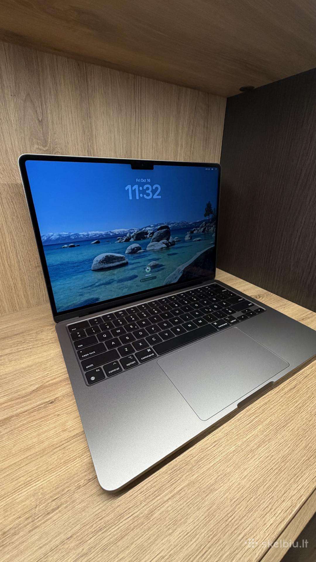 Apple MacBook Air 13" 2022, M2 Baterija 100%