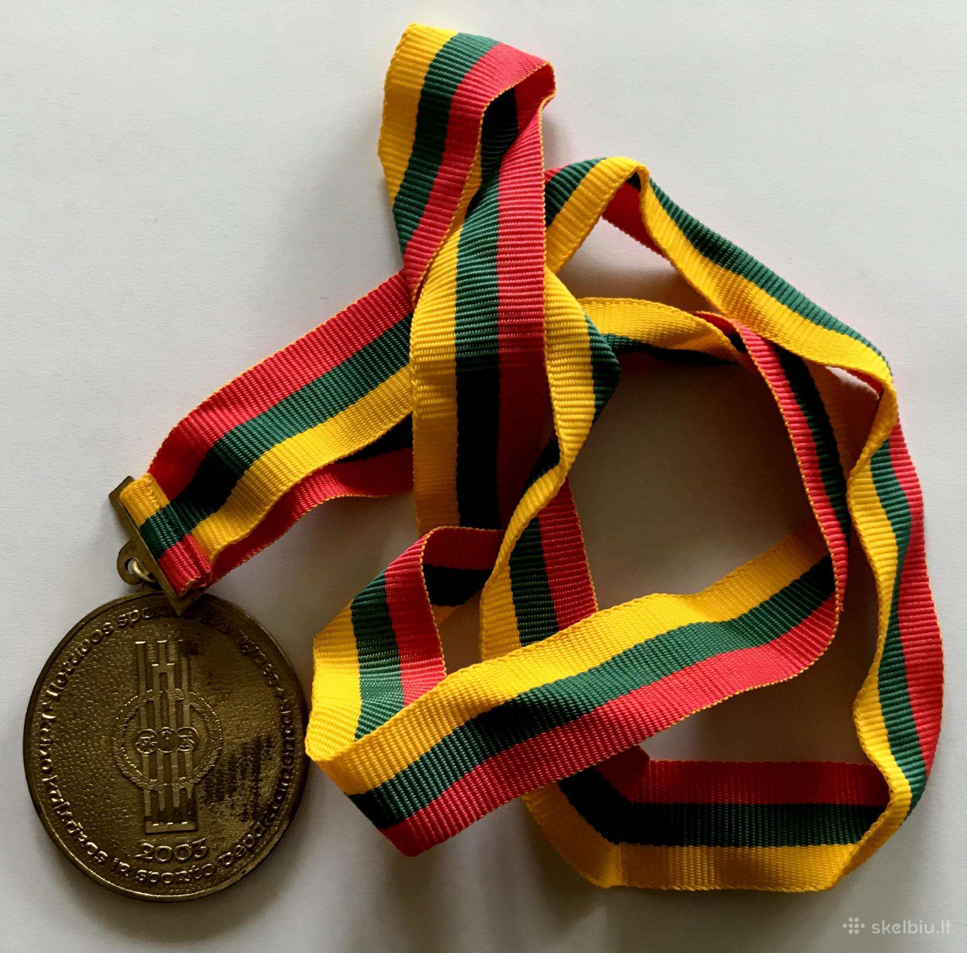2003 m. medalis