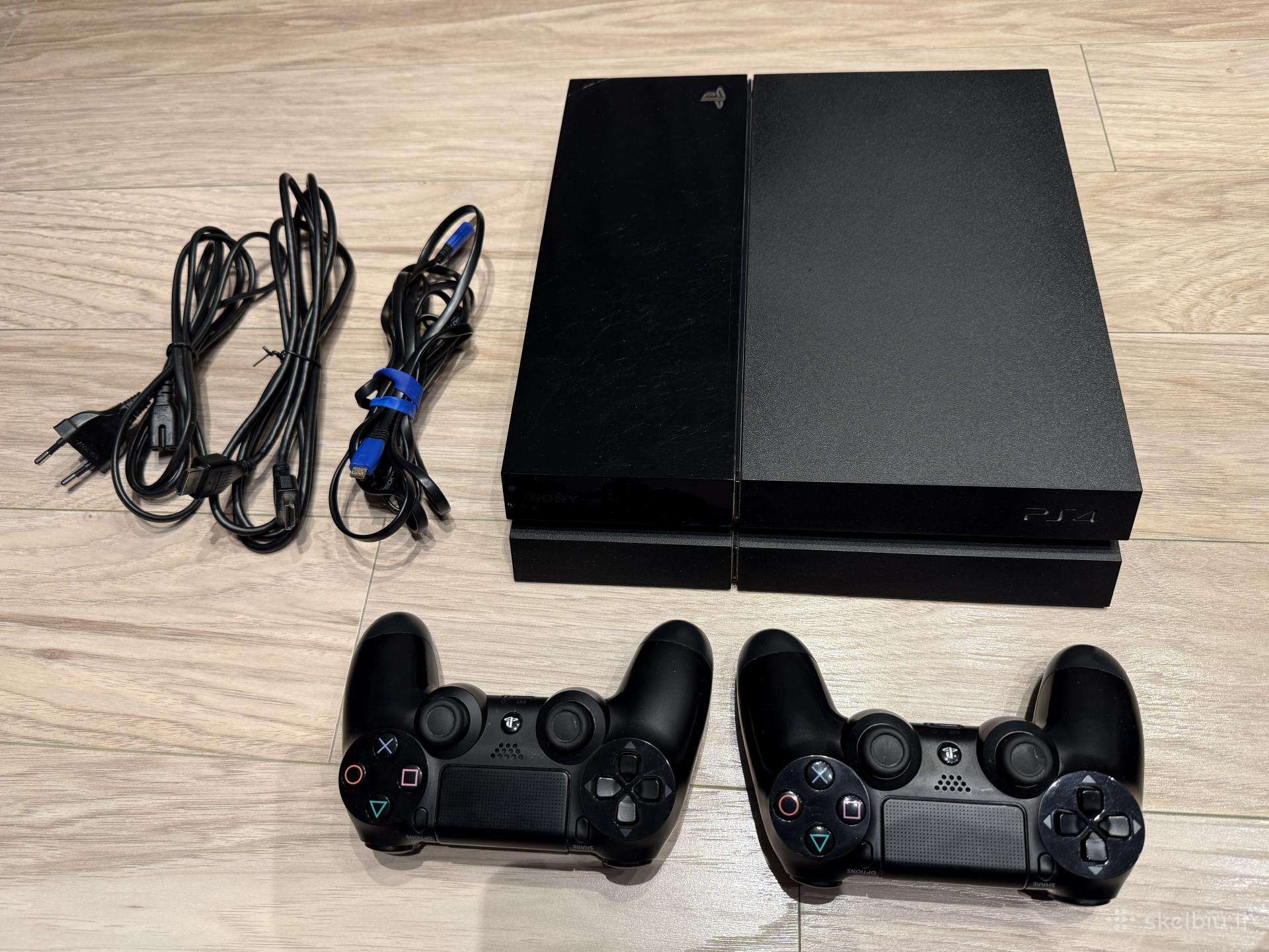 Gerai veikiantis ps4 su dviem pulteliais 