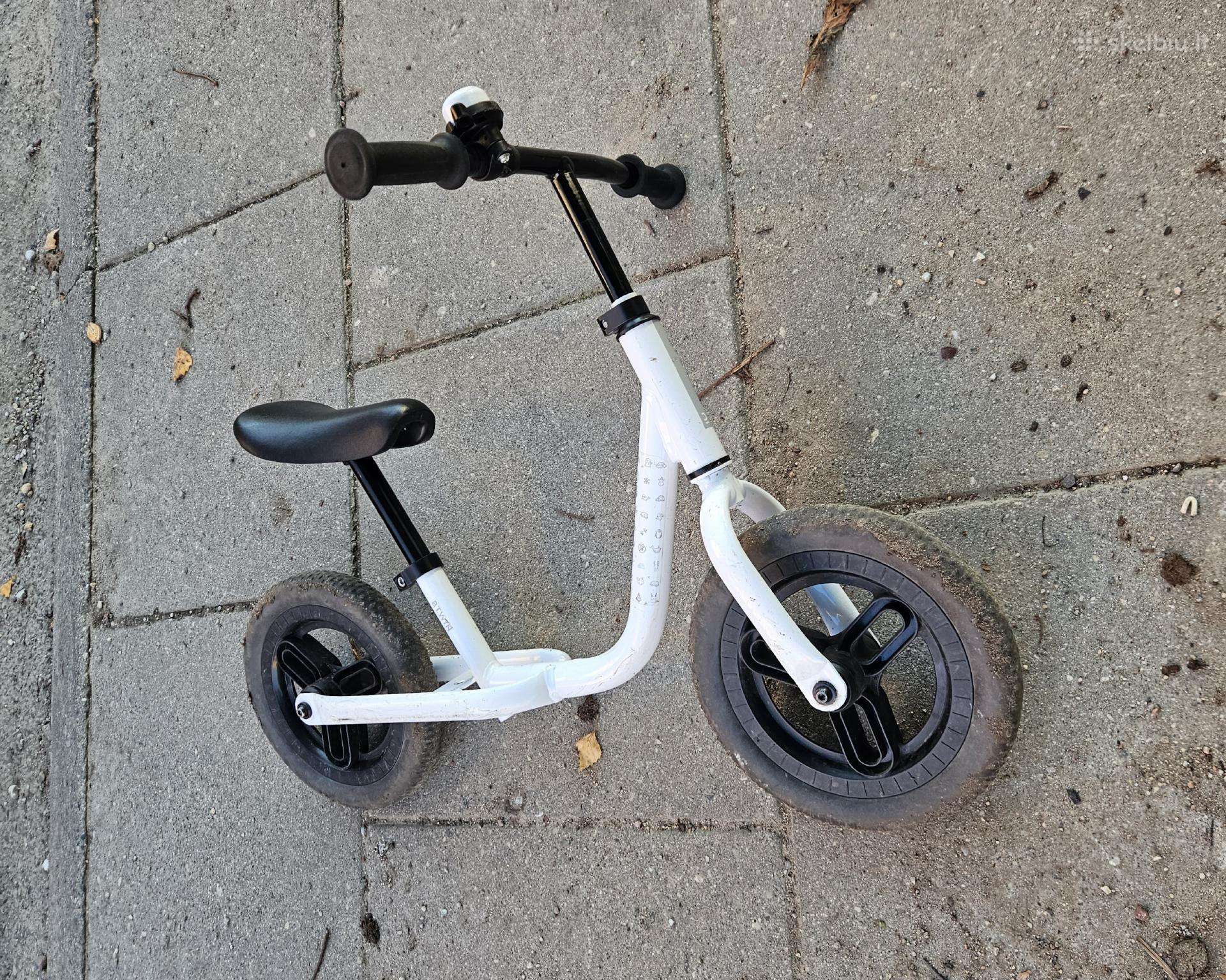 Vaikiškas balansinis dviratukas