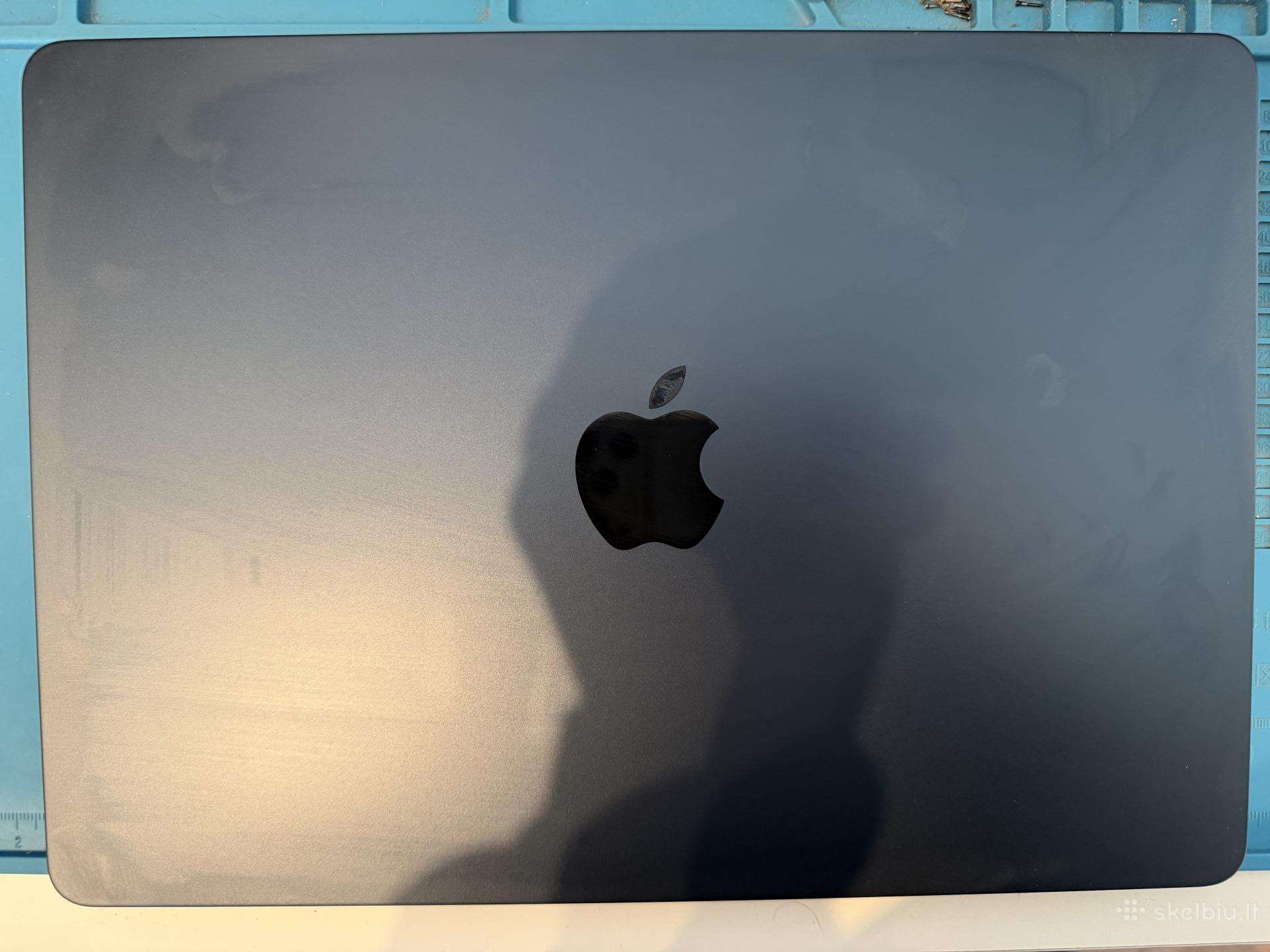 MacBook air 13 m3 iCloud (dalims)