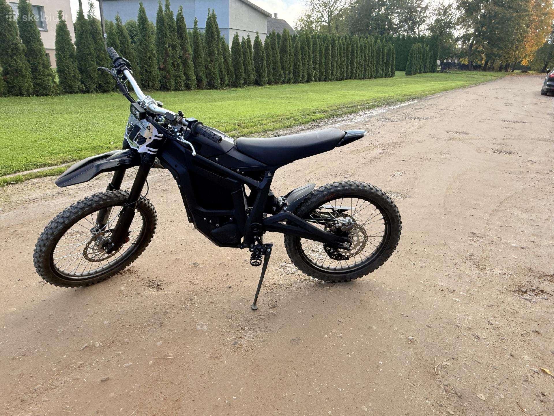 Talaria Sting R MX4, кроссовые