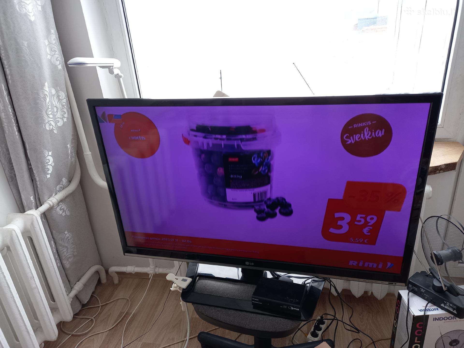 LG. Televizorius Jokiu Defektu Neturi