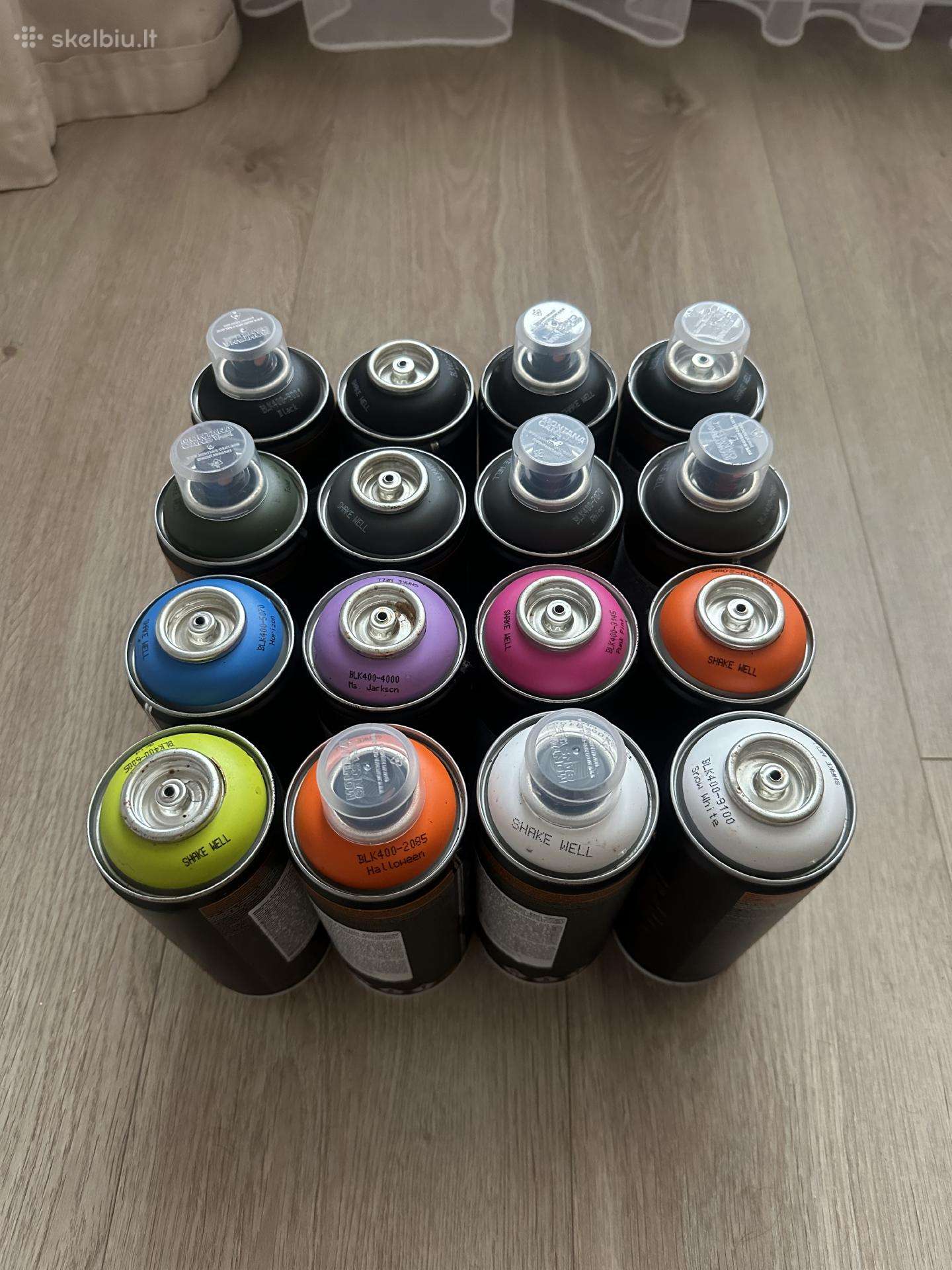 Montana black aerozoliniai graffiti dažai
