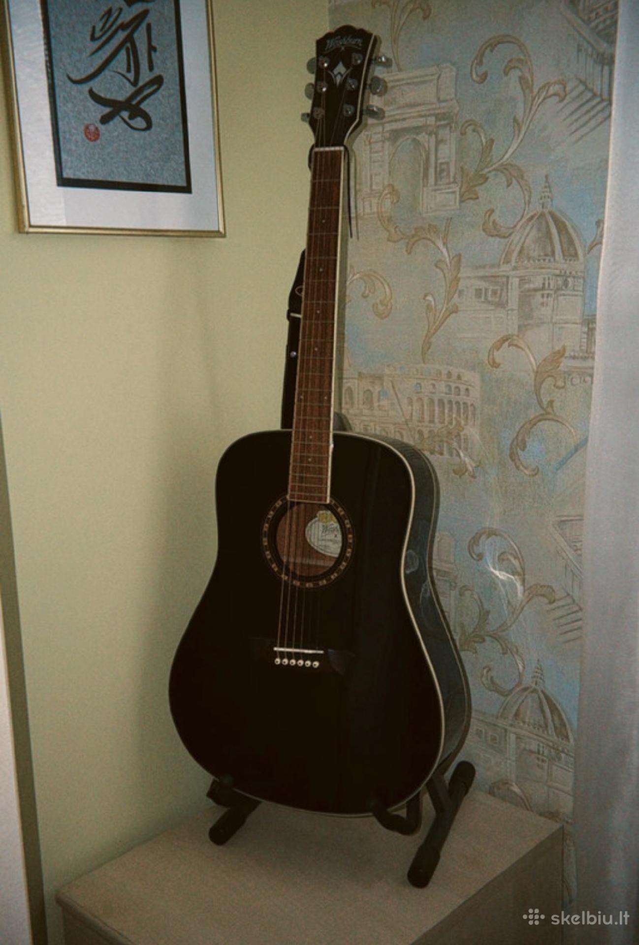 Akustin gitara Washburn