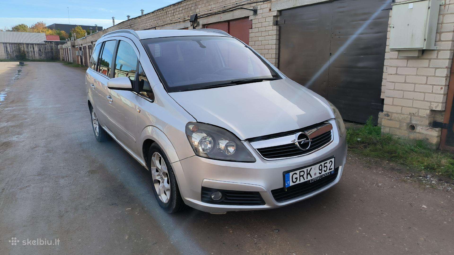 Parduodu Opel Zafira