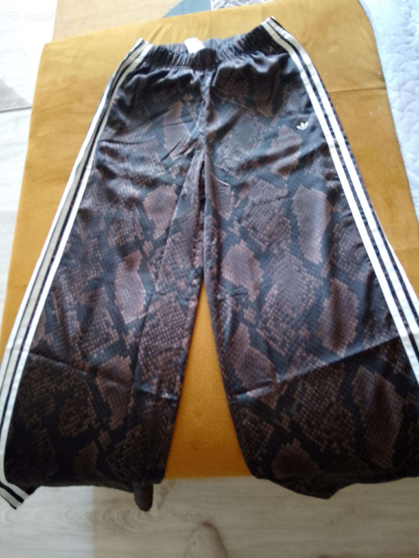 Parduodu Adidas kelnes
