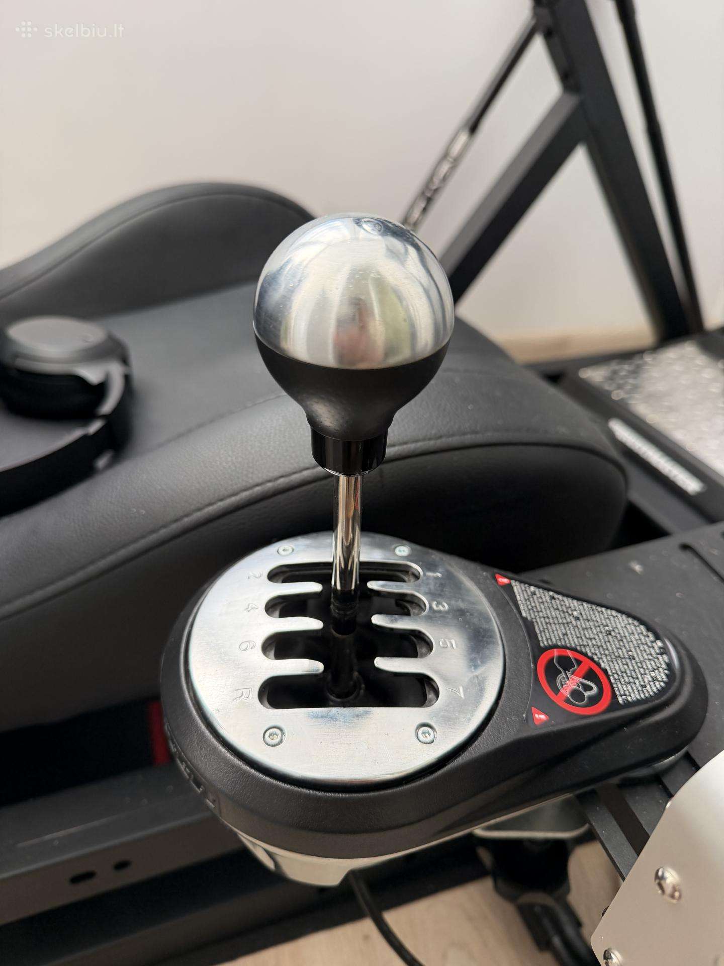 Thrustmaster Th8a shifter