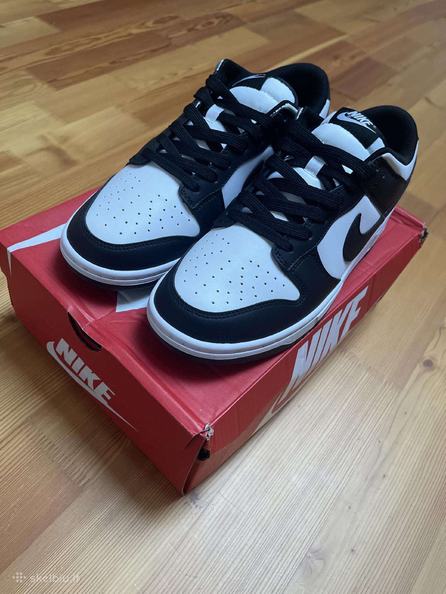 Dunk Low „panda“ kedai, Us 9.5 / Eu 43