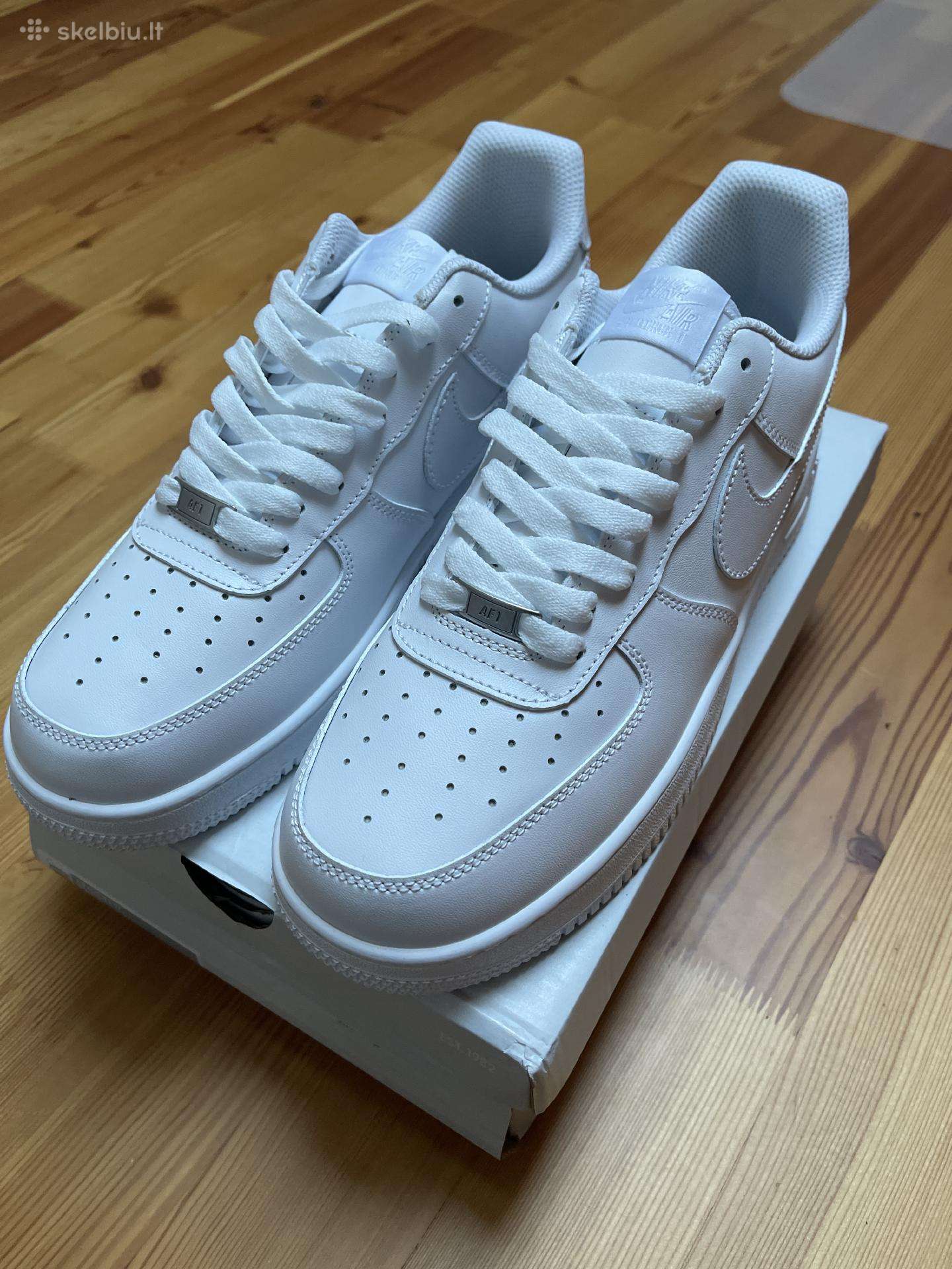 Nike Air Force 1 '07 Le kedai, Eu 45