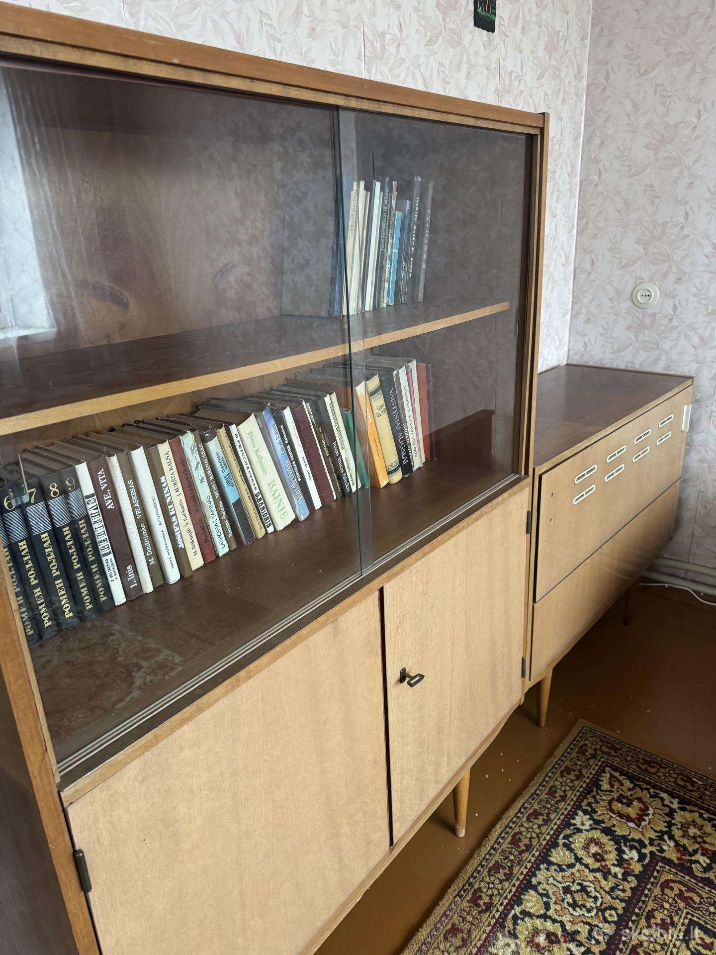 Parduodamas svetainės komplektas