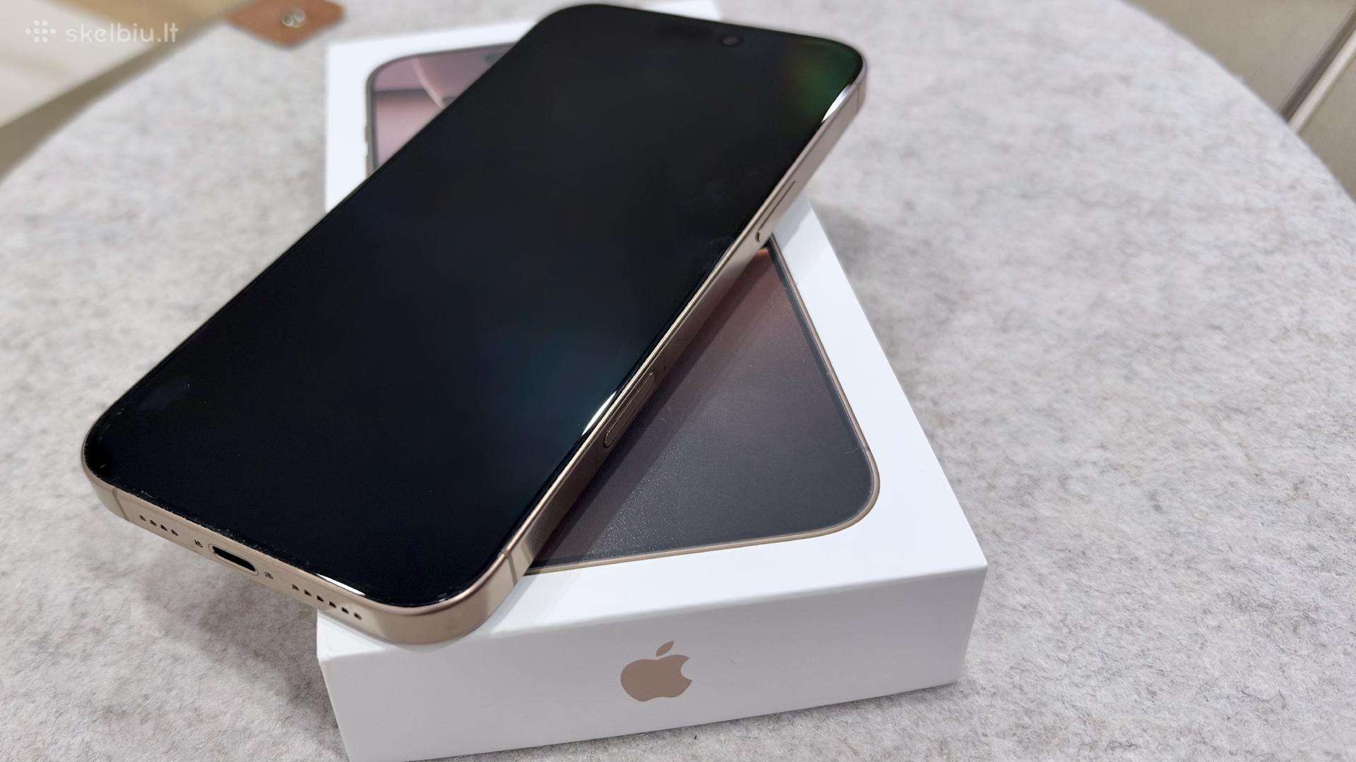 iPhone 16 Pro Max