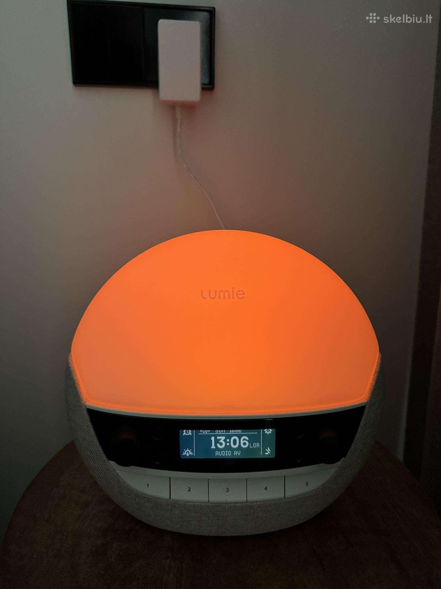 Šviesos žadintuvas - Lumie Bodyclock Luxe 700fm