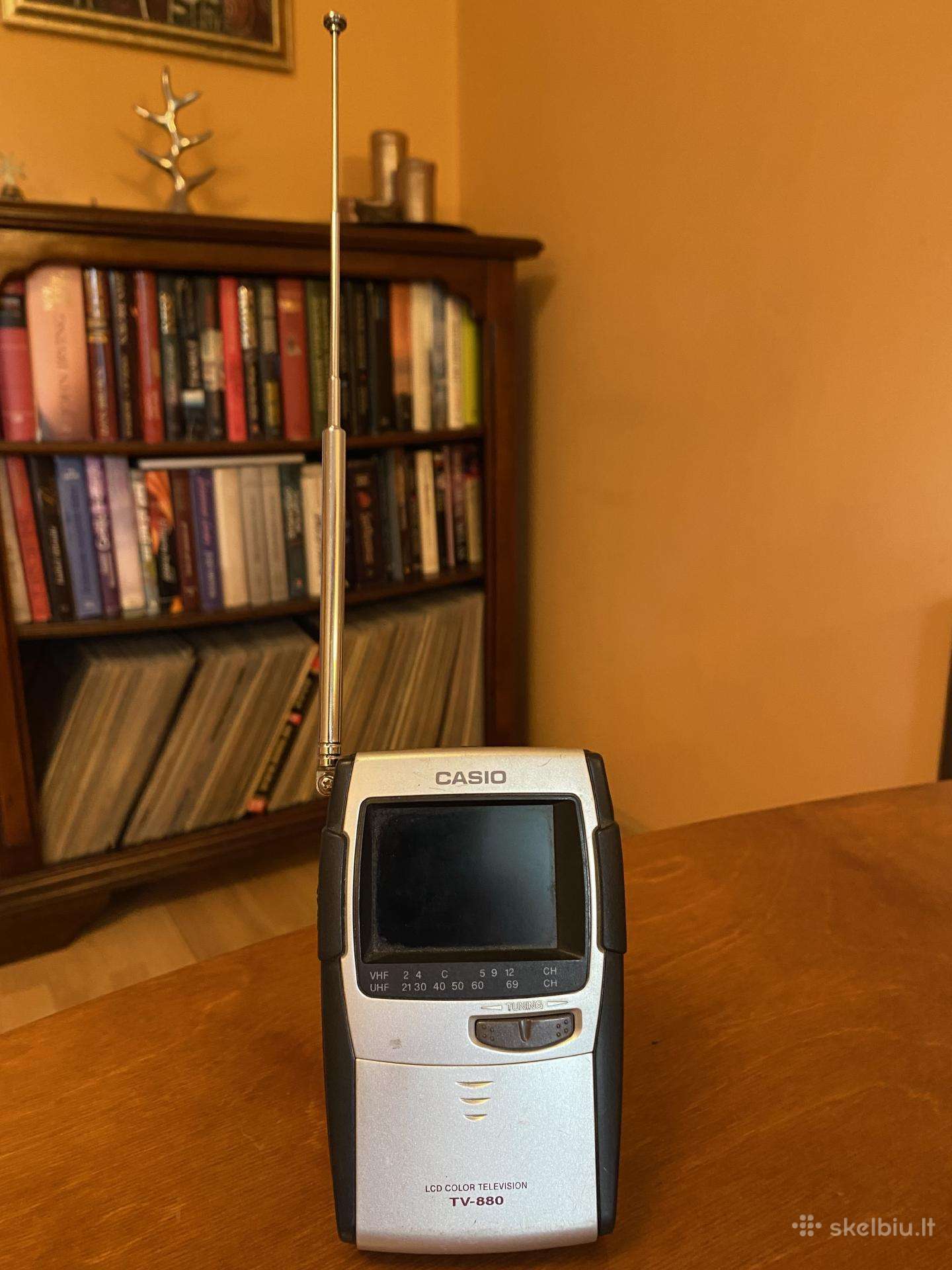 Casio LCD TV-880 neśiojamas telikas