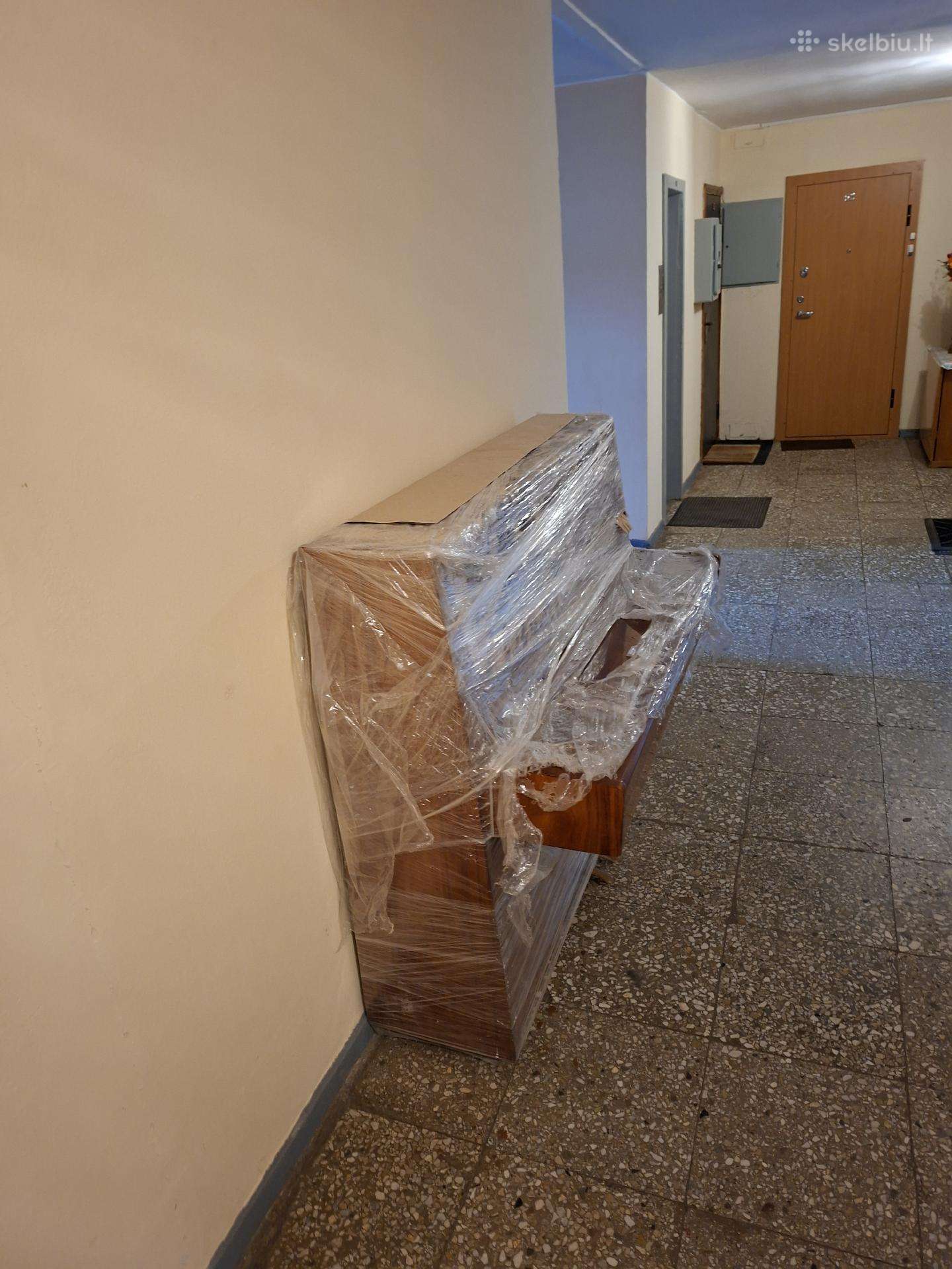 Dovanoju pianiną