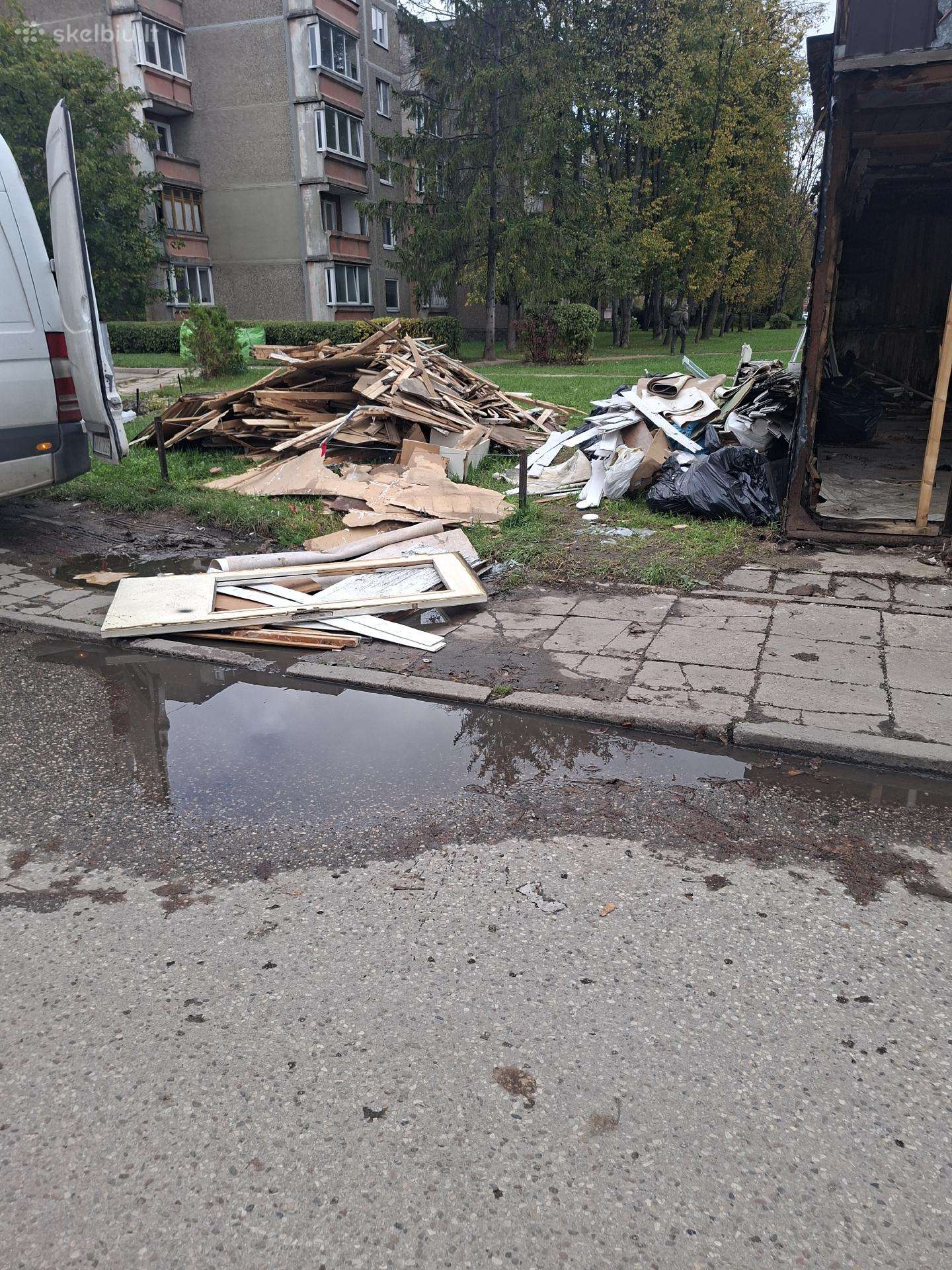 Šiukšlių, Atliekų, išvežimas,17m3 Mikroautobusu