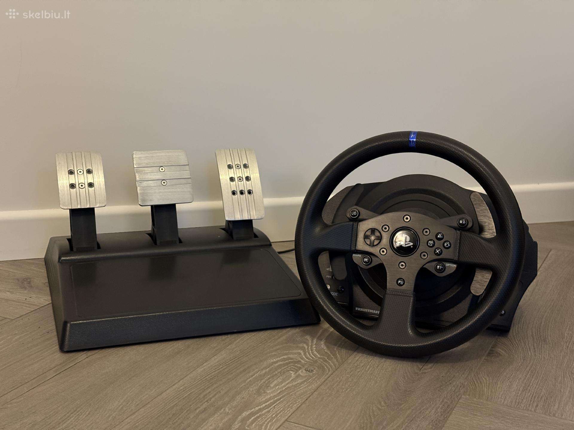 Thrustmaster T300 RS su 3 pedalais