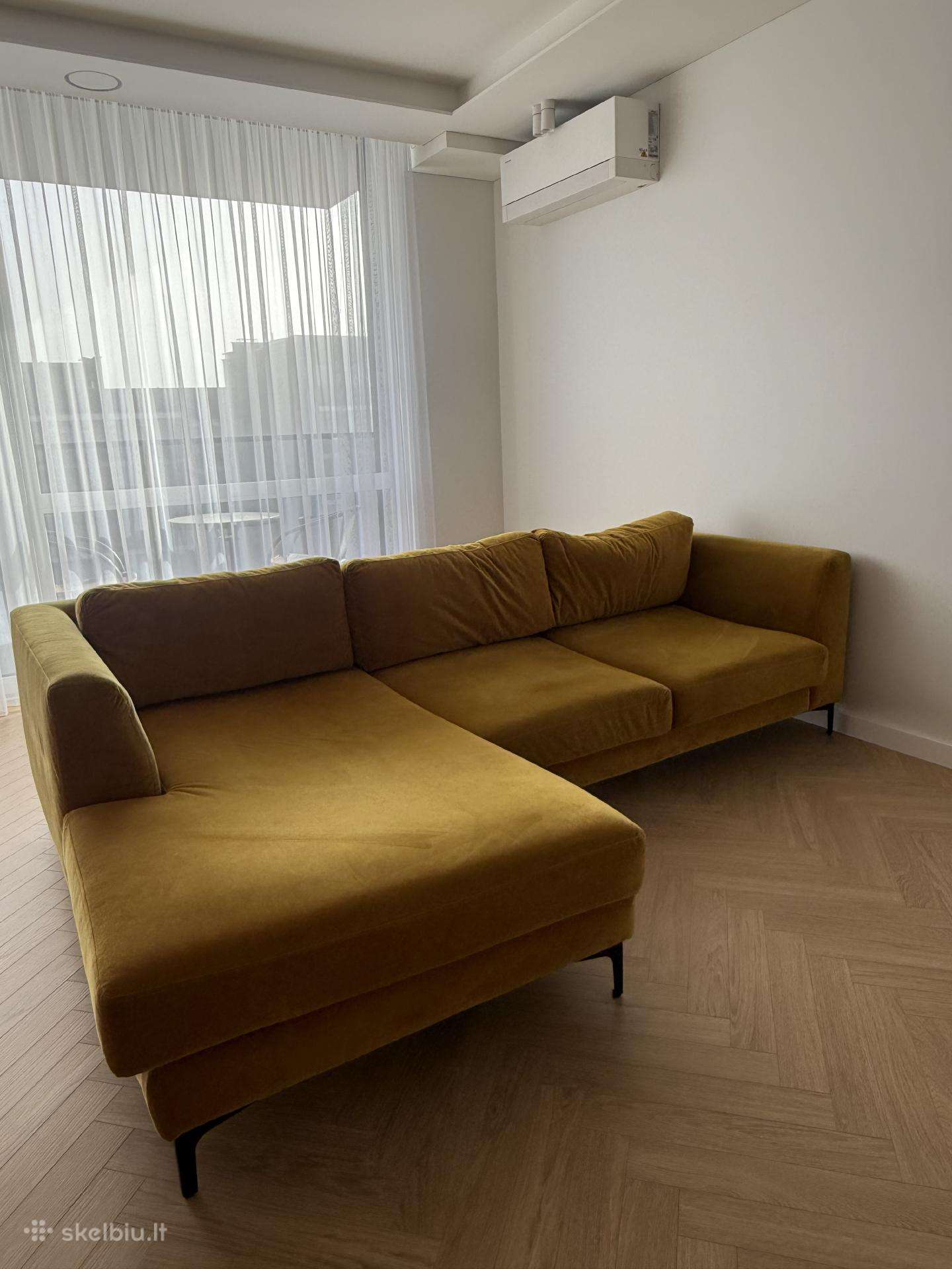 Parduodama kampinė sofa