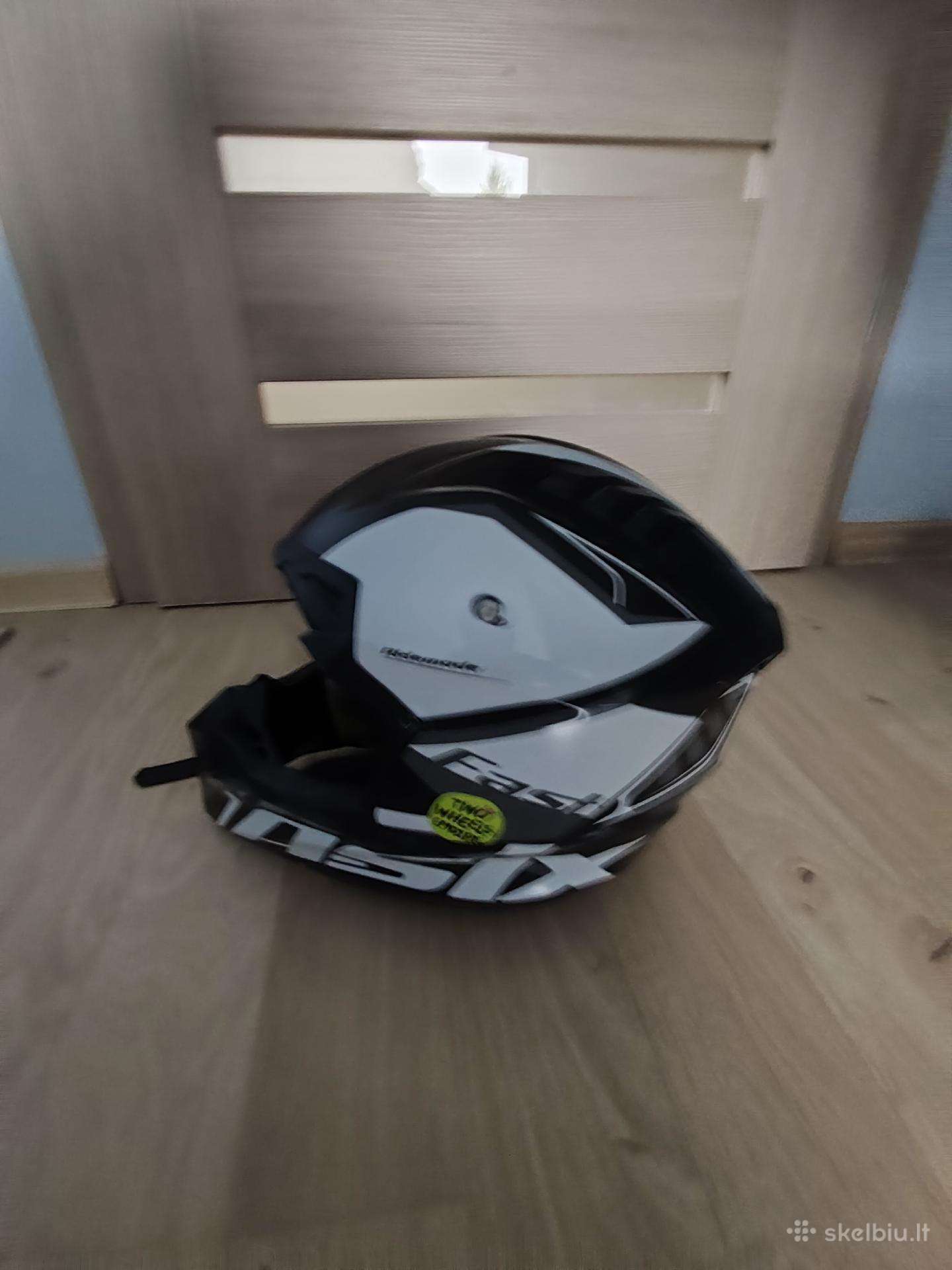 Šalmas M dydžio 55-56 cm