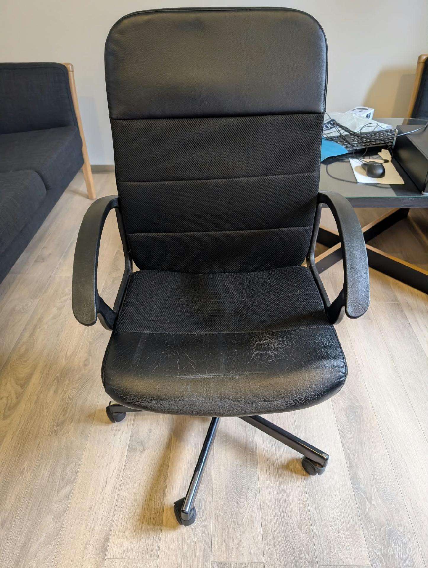 Dovanovu Biuro kėdę (Ikea)